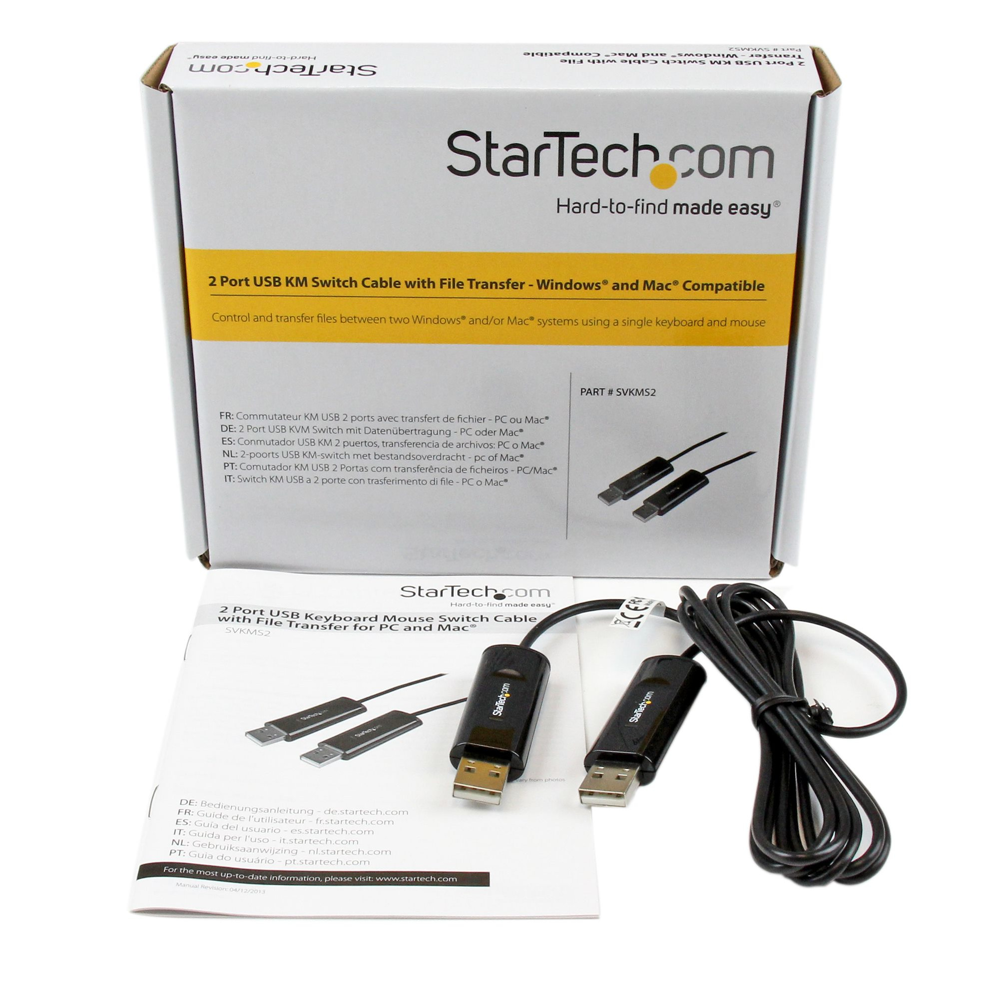 Una caja blanca con texto, un cable y un folleto. La caja dice StarTech.com. El cable es negro y el folleto es blanco.