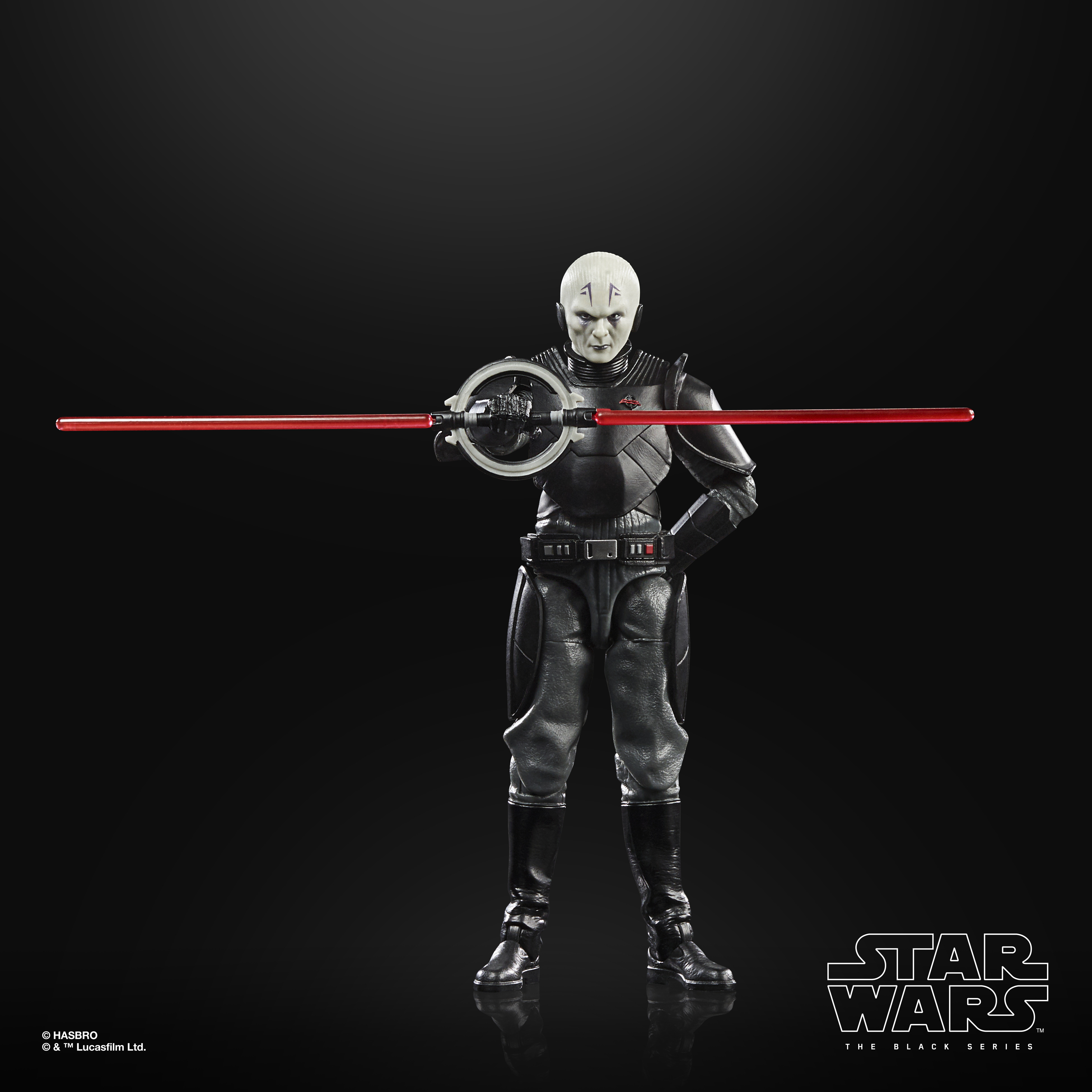 Figura del Grande Inquisitore di Star Wars, con una spada laser rossa, sfondo nero, logo The Black Series.