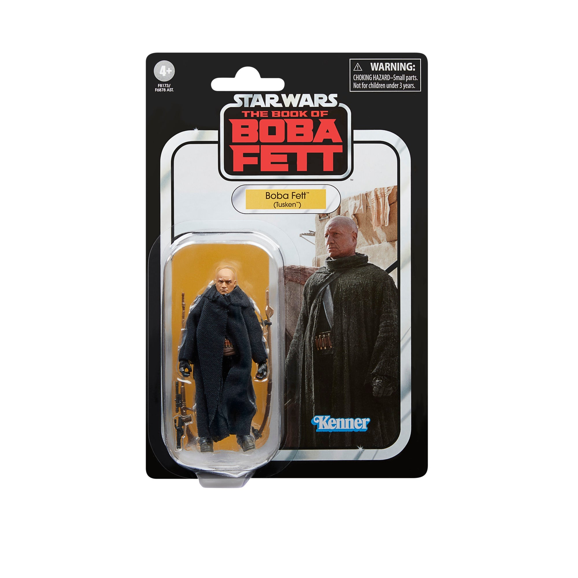 Star Wars Boba Fett aksiyon figürü ambalajında. Figür siyah giyimli. Ambalaj, figürü ve Boba Fett'in görüntüsünü gösteriyor.
