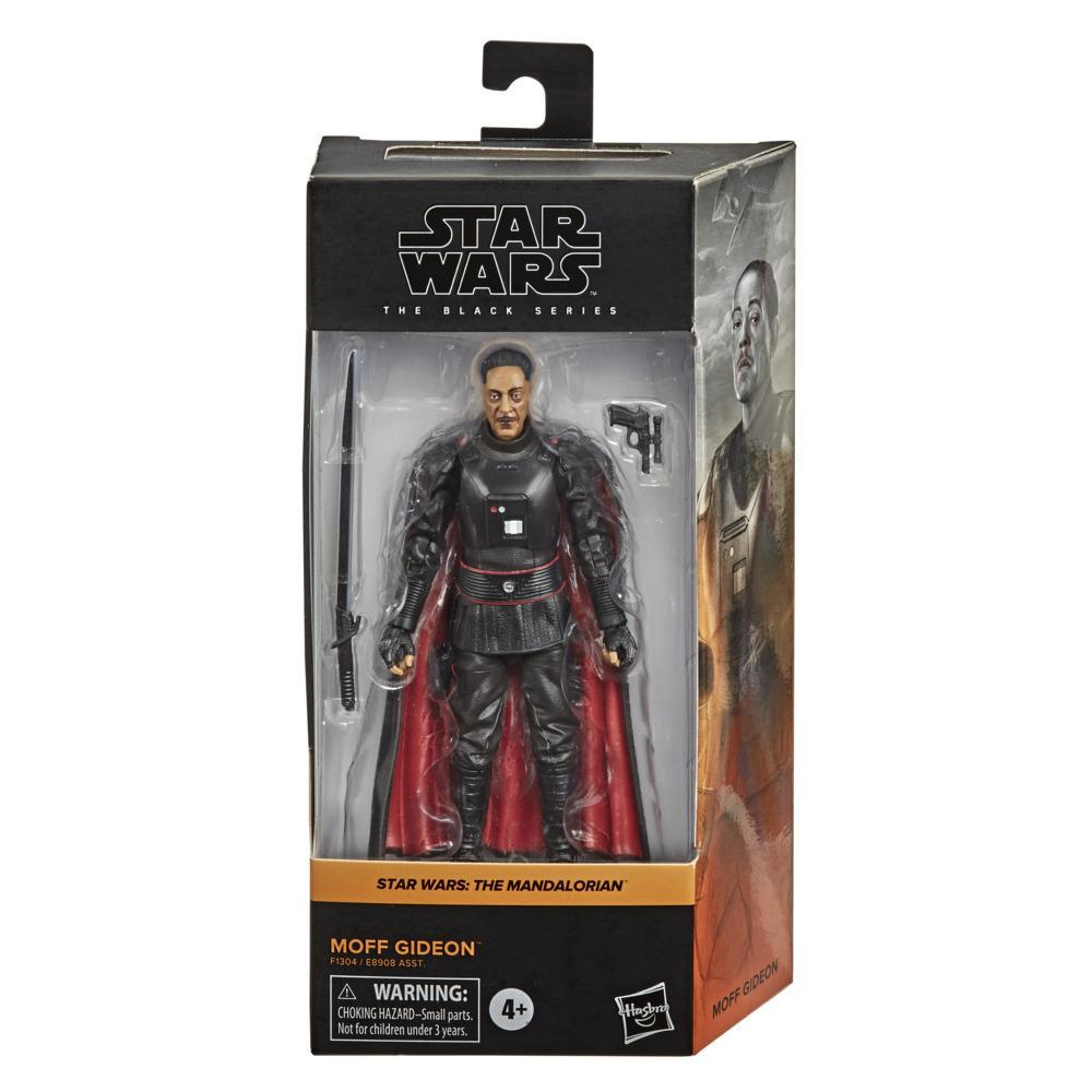 Eine Star Wars Moff Gideon Actionfigur in einer Box. Sie hat schwarze Rüstung, einen roten Umhang und einen Blaster. Die Box hat das Star Wars Logo.