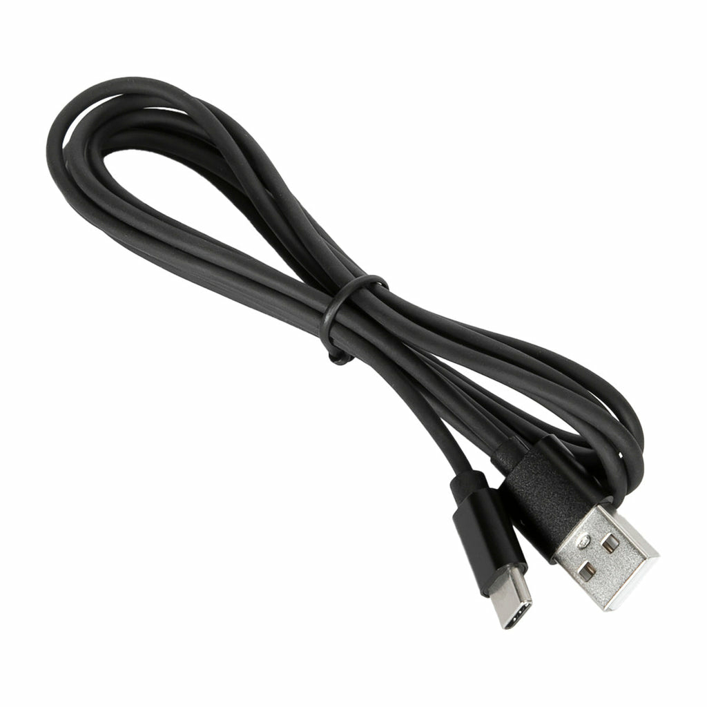 Un cavo USB nero è arrotolato. Un'estremità è un connettore USB-A, l'altra ha un connettore USB-C. Il cavo è su sfondo bianco.
