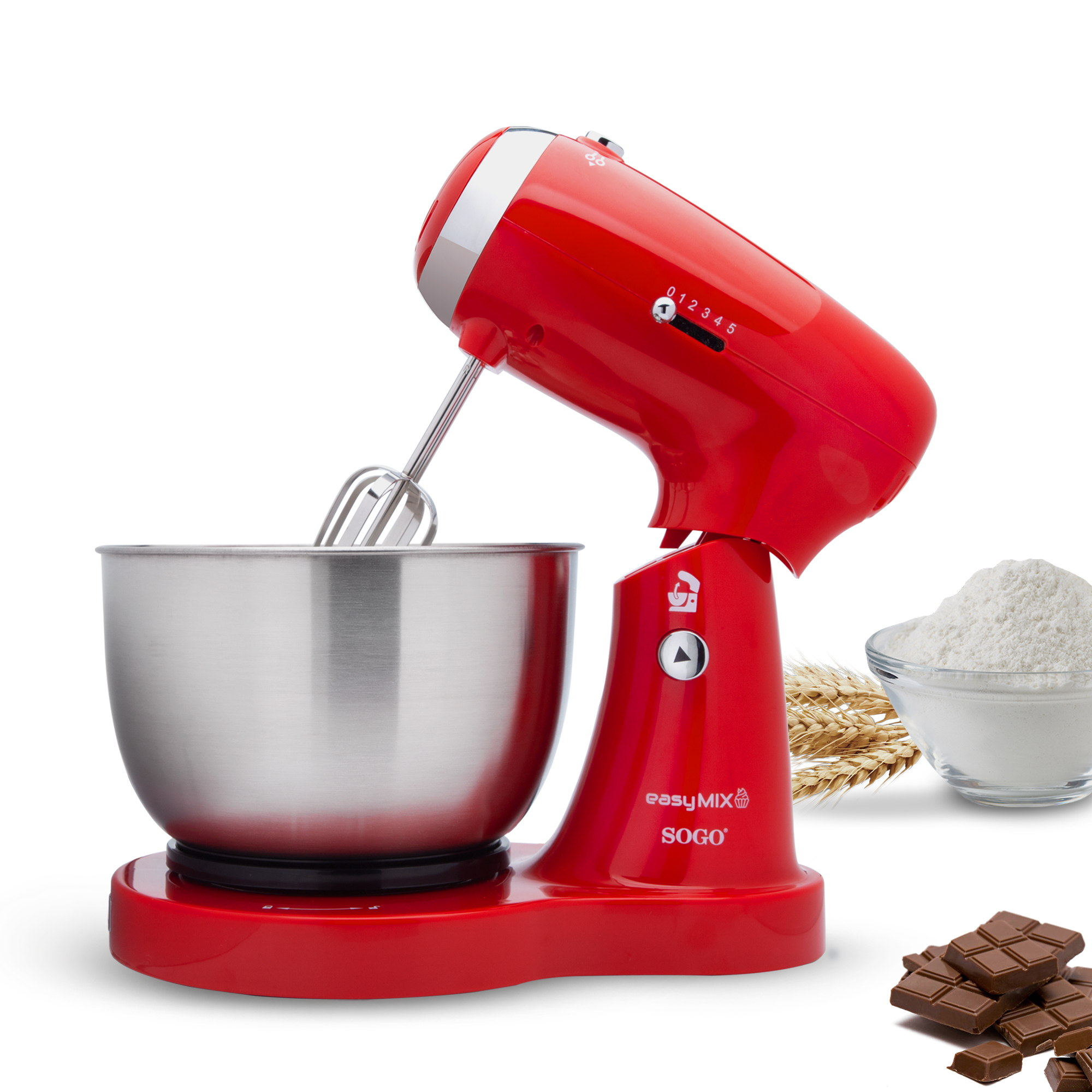 Batidora roja con bol de acero inoxidable, harina, chocolate y trigo. La batidora tiene la etiqueta 'easyMIX SOGO'.