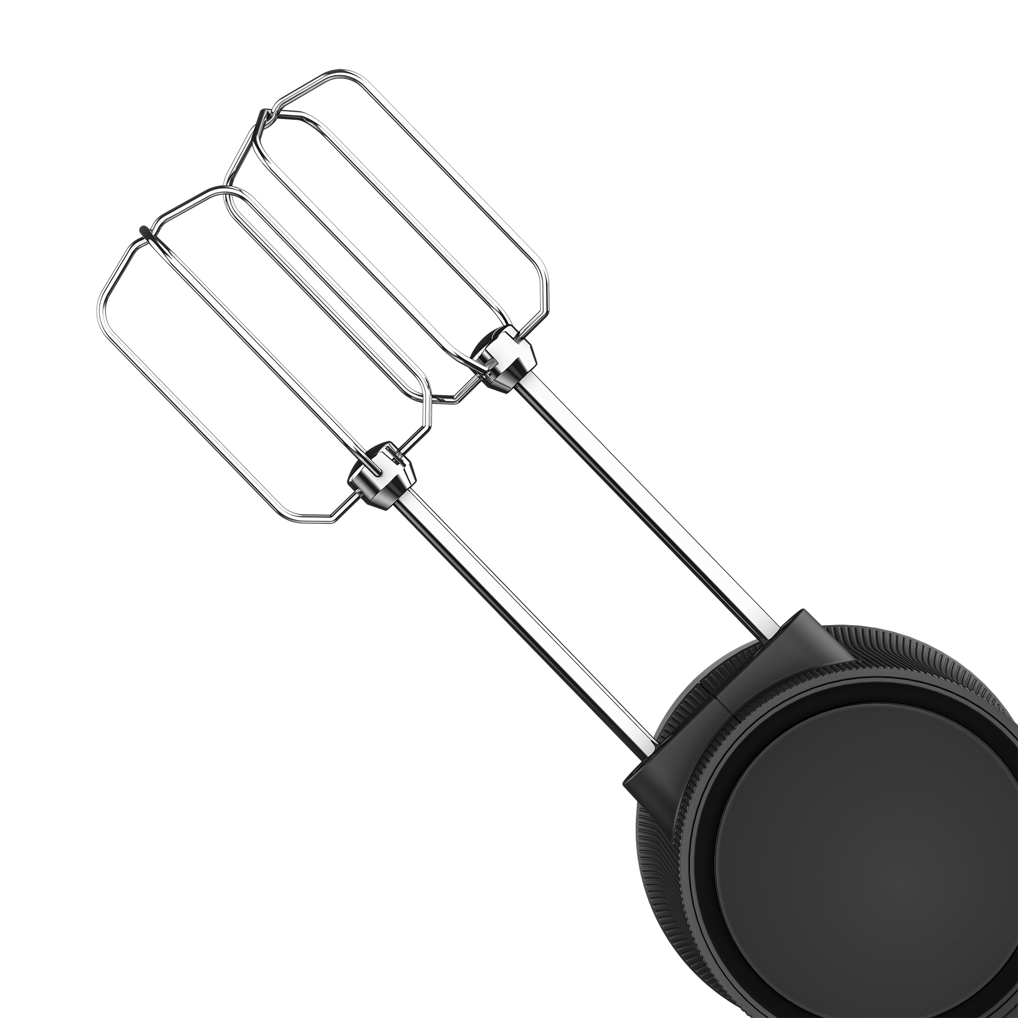 Schräge Ansicht eines elektrischen Handmixers. Er hat zwei Edelstahl-Schneebesen und einen schwarzen Griff.