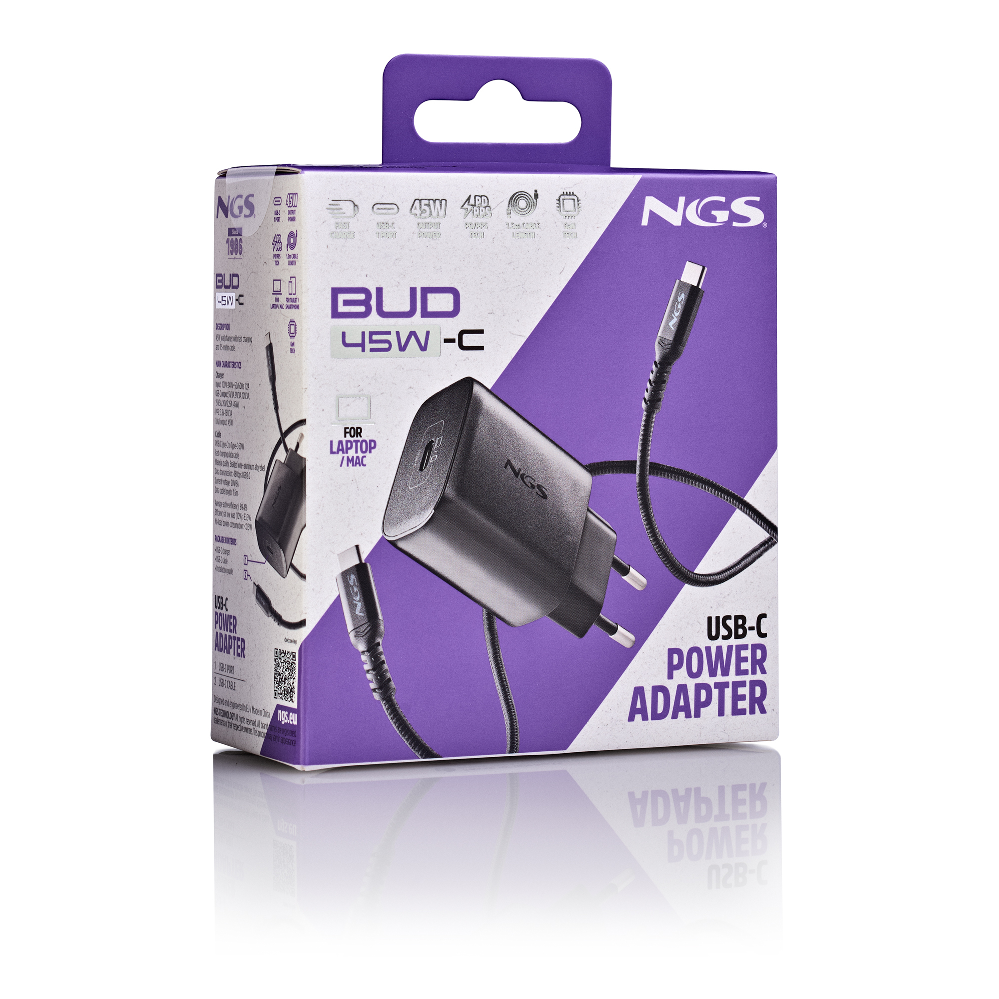 Una scatola di un adattatore di alimentazione USB-C NGS. È nero e viola, con caricabatterie e cavo visibili.