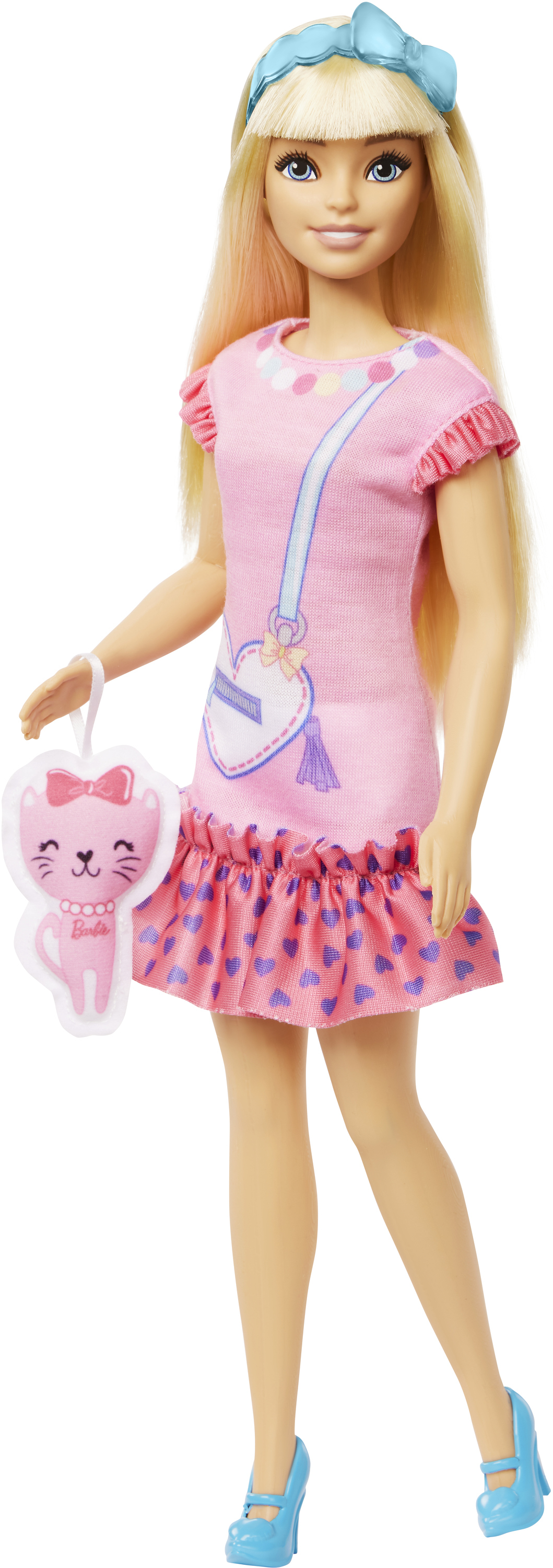Eine Barbie-Puppe in rosa Kleid, mit einer katzenförmigen Handtasche, blauen Absätzen und einem blauen Stirnband.