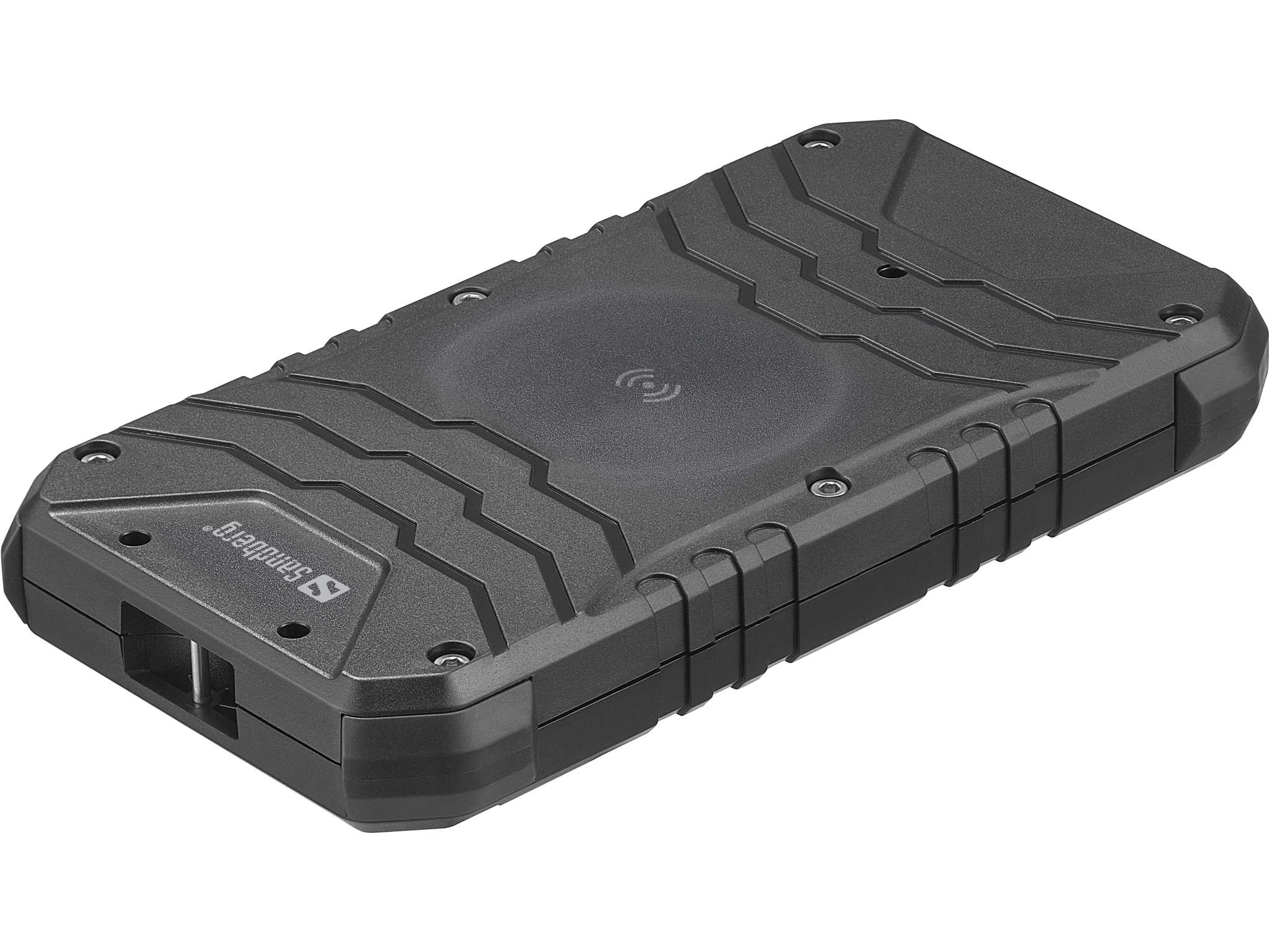 Dunkelgraue Powerbank mit strukturierter Oberfläche, Sandberg-Logo und Symbol für kabelloses Laden. Schräge Ansicht auf weißem Hintergrund.