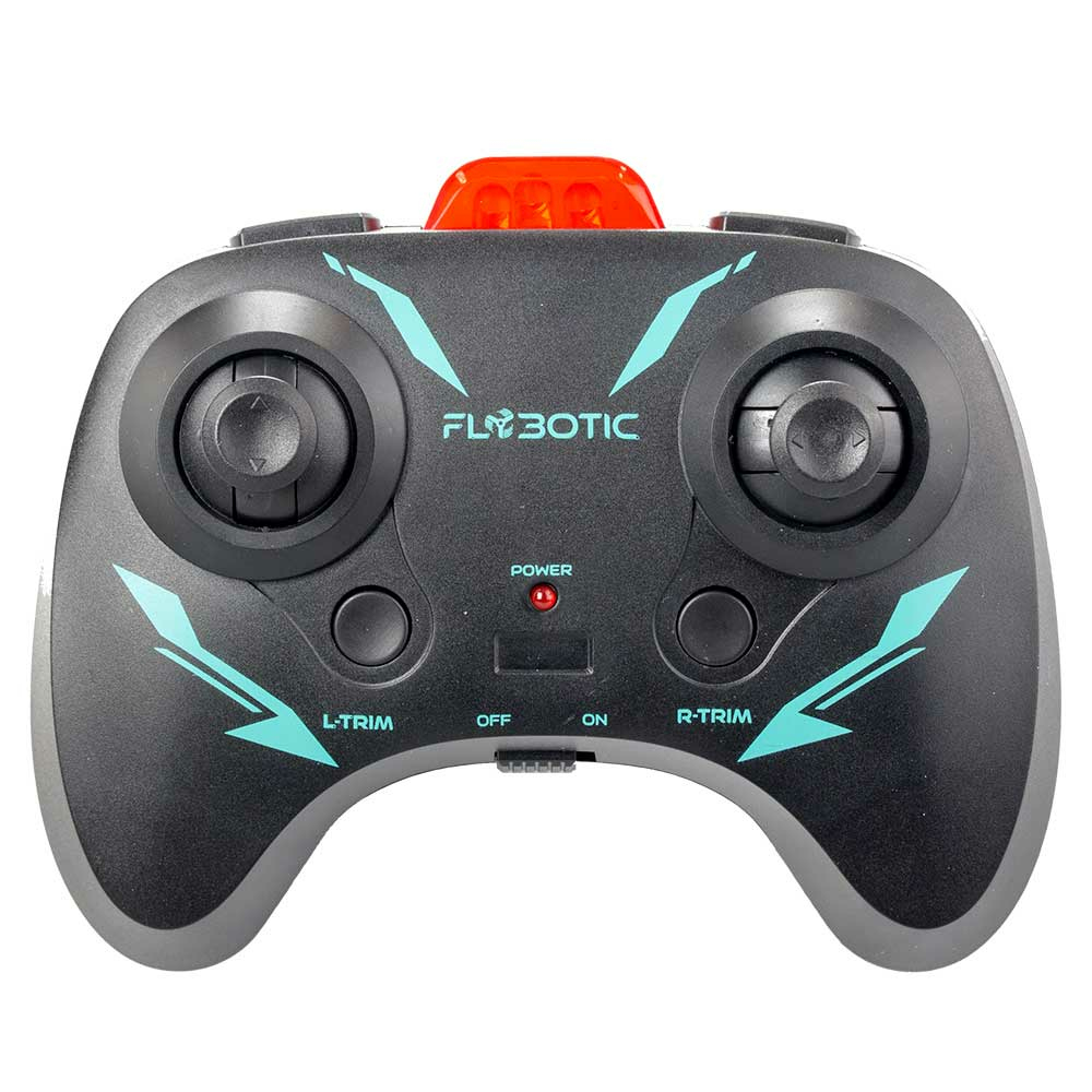 Schwarze Drohnen-Steuerung mit Joysticks, Knöpfen und 'FLYBOTIC'-Logo. Sie hat ein oranges Licht oben und türkisfarbene Akzente.