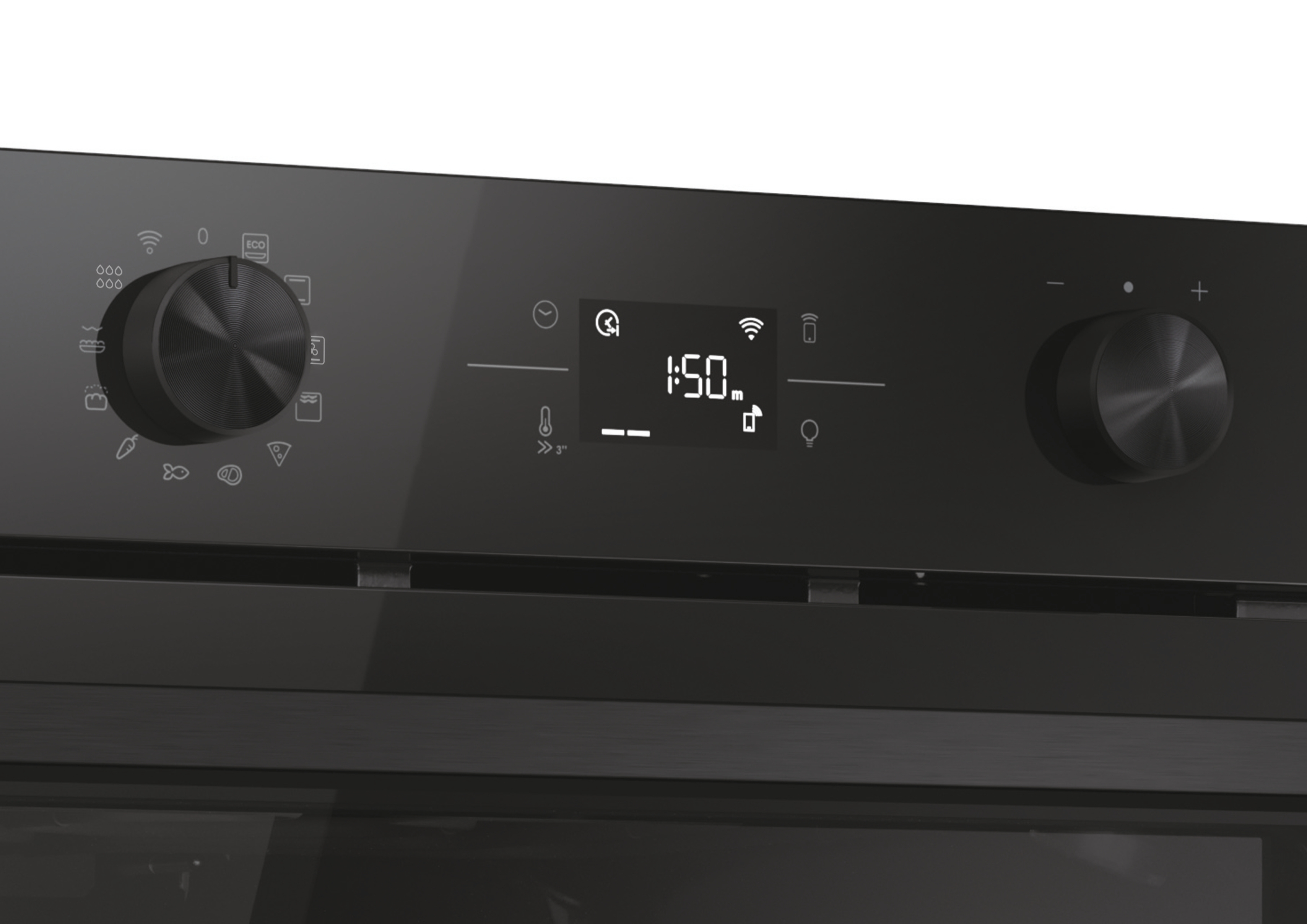 Pannello comandi nero del forno con manopole, display 1:50 e icone. Sono visibili anche manopole e pulsanti.