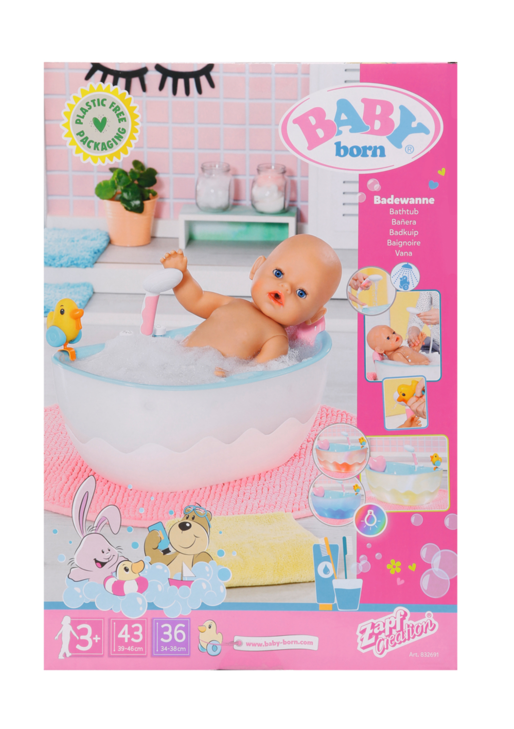Una bambola per bambini fa il bagno in una vasca piena di bolle. La scatola mostra la bambola e gli accessori. I colori rosa e blu dominano la scena.