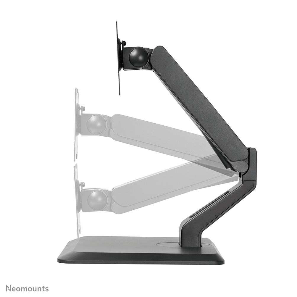 Een zwarte monitorarm met voet, scharnieren en een beugel om een monitor vast te houden, met ghost-bewegingsposities.