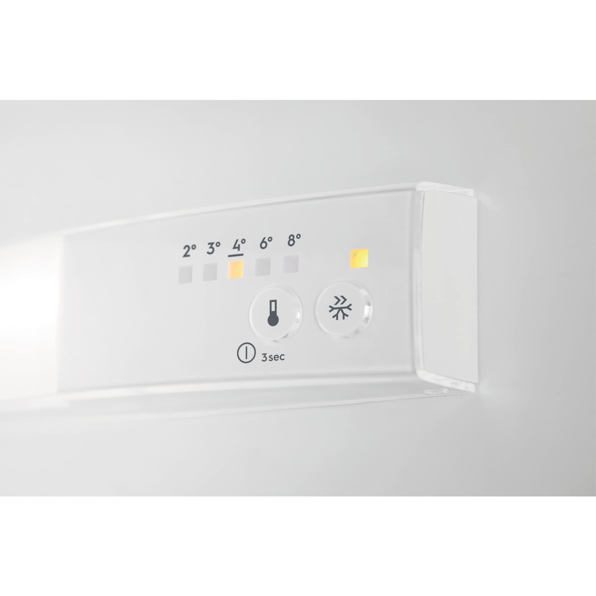 Un pannello di controllo bianco del frigorifero con impostazioni della temperatura e icone. La luce 4° è accesa.
