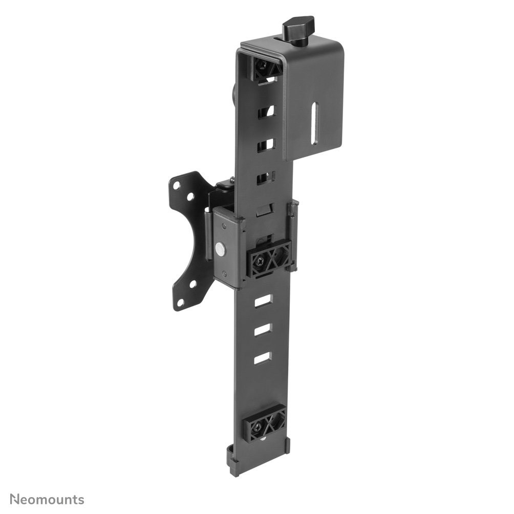 Een zwarte metalen monitorbeugel. Het heeft een verticale paal met montagebeugels en een bovenste beugel. Het merk Neomounts is zichtbaar.