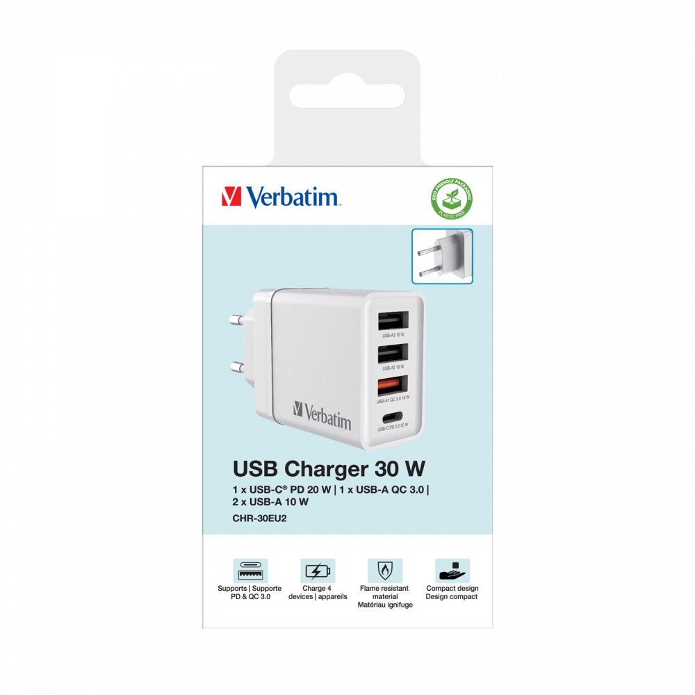 Un cargador USB Verbatim blanco de 30W en un embalaje blanco y azul. Tiene múltiples puertos USB y un enchufe.