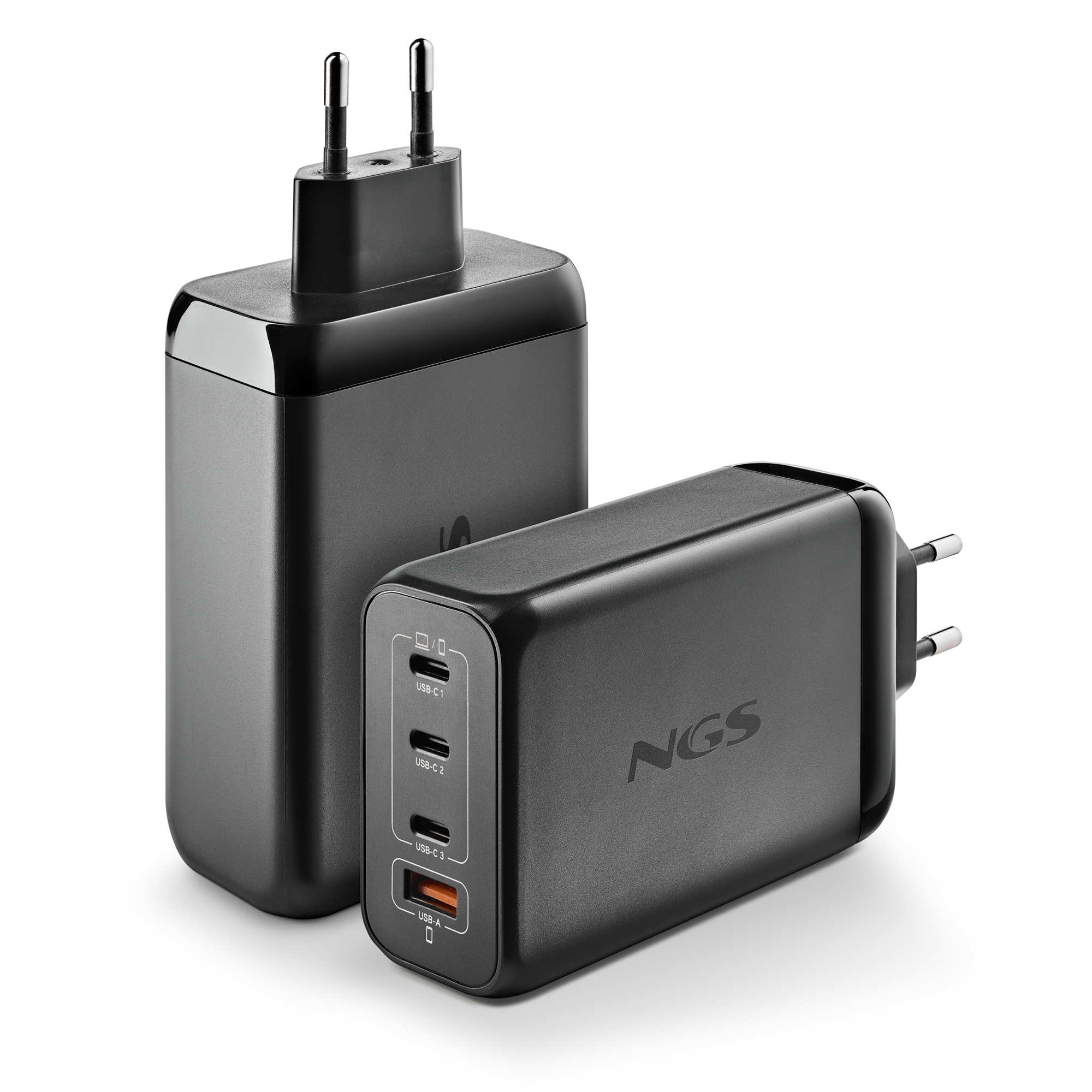 Due caricabatterie USB NGS neri su sfondo bianco. Uno è più alto, l'altro ha porte USB visibili.