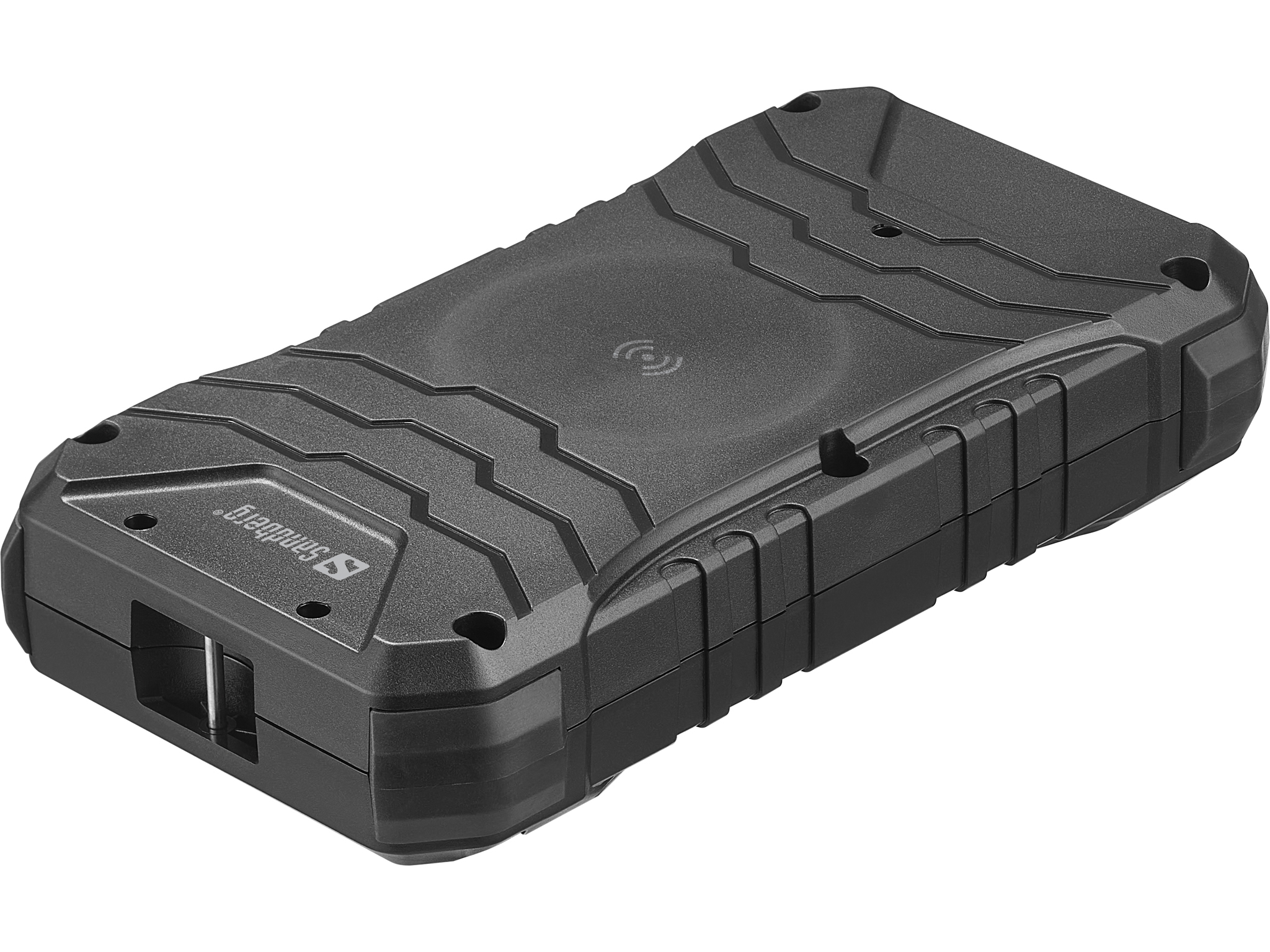Ein schwarzes, rechteckiges Sandberg-Wireless-Ladegerät mit strukturierter Oberfläche. Das Sandberg-Logo ist sichtbar. Ein USB-Anschluss ist vorhanden.