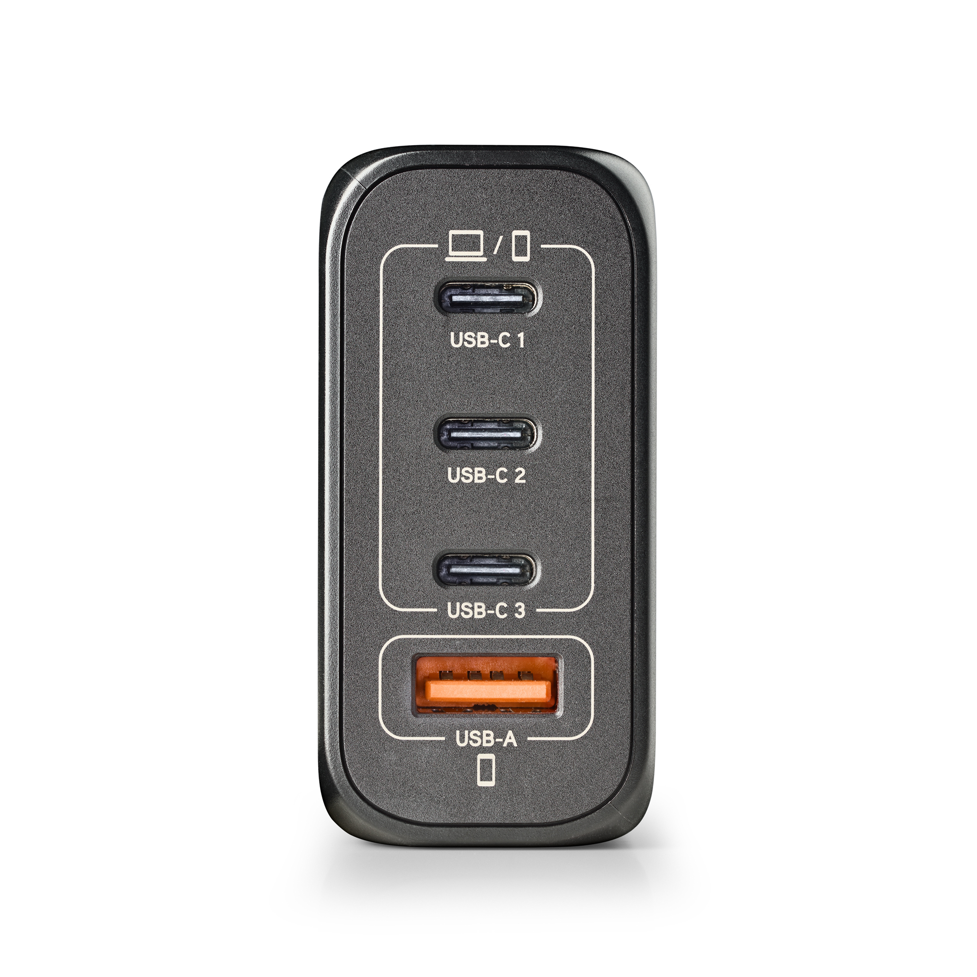 Un cargador USB negro con tres puertos USB-C y un puerto USB-A, todos etiquetados.