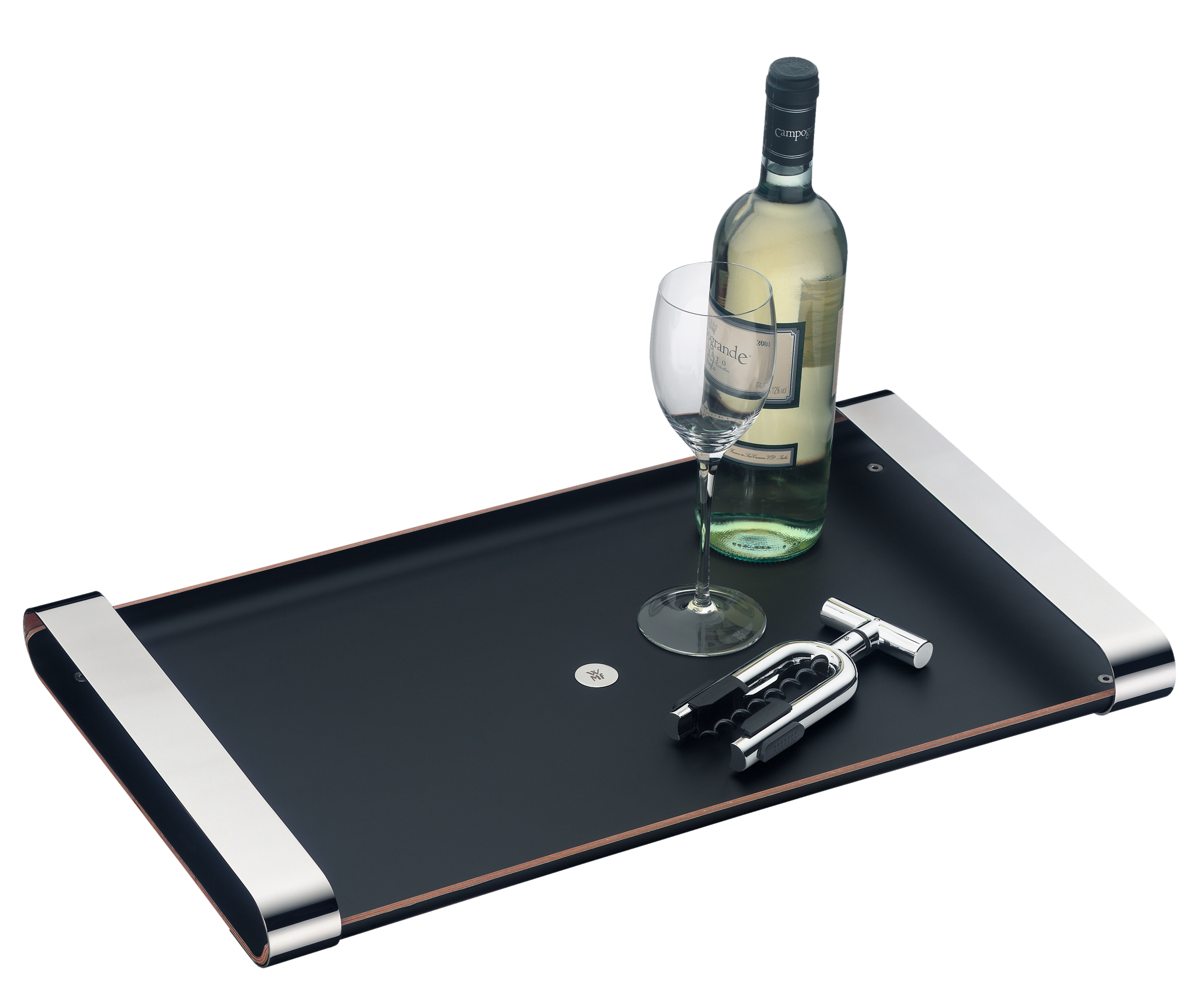 Ein Tablett mit einer Weinflasche, einem Glas und einem Korkenzieher. Das Tablett ist schwarz mit silbernen Rändern.