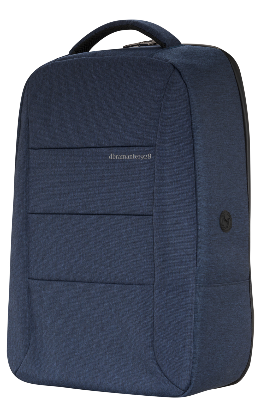 Uno zaino blu navy con manico, tre linee orizzontali e la scritta 'dbramante1928' sul davanti.