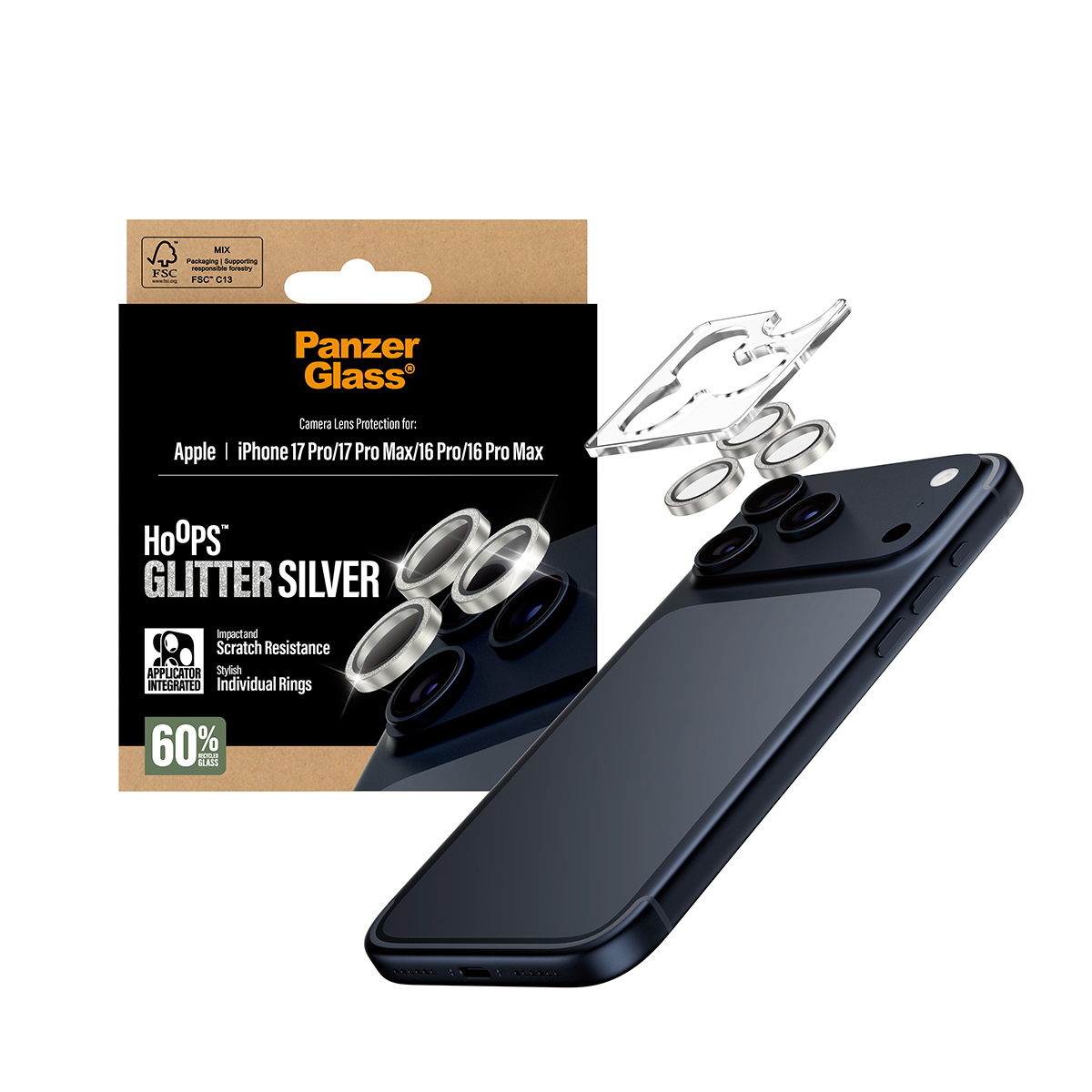 Een telefoon en lensbeschermers. De verpakking zegt 'Panzer Glass' en 'Glitter Silver'. De telefoon is zwart met zilveren lensbeschermers.