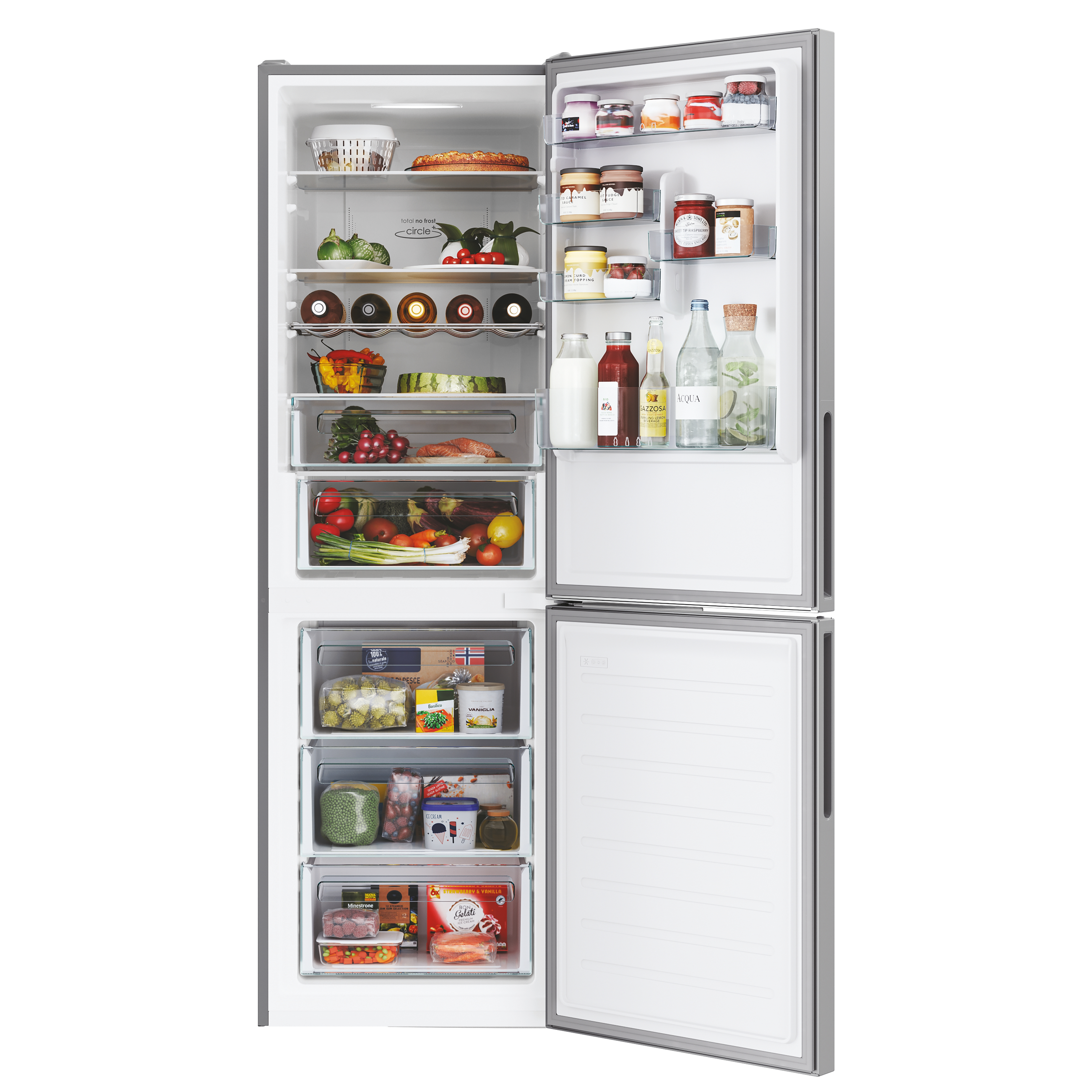 Otwarta lodówka wypełniona jedzeniem: owoce, warzywa, napoje i pakowane produkty. Dolne drzwi również są otwarte.