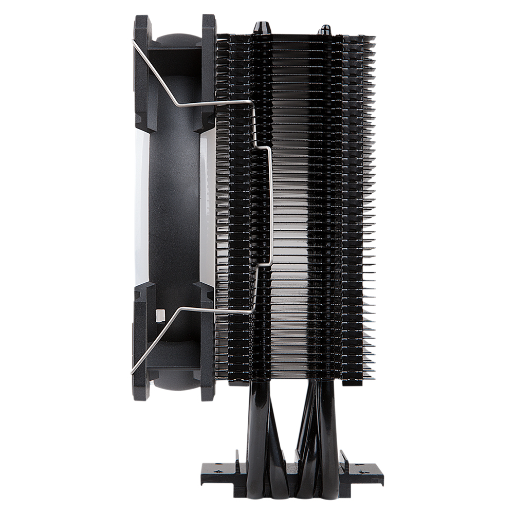 Un enfriador de CPU negro con ventilador y disipador de calor. Aletas metálicas a la derecha y ventilador a la izquierda. Base negra.