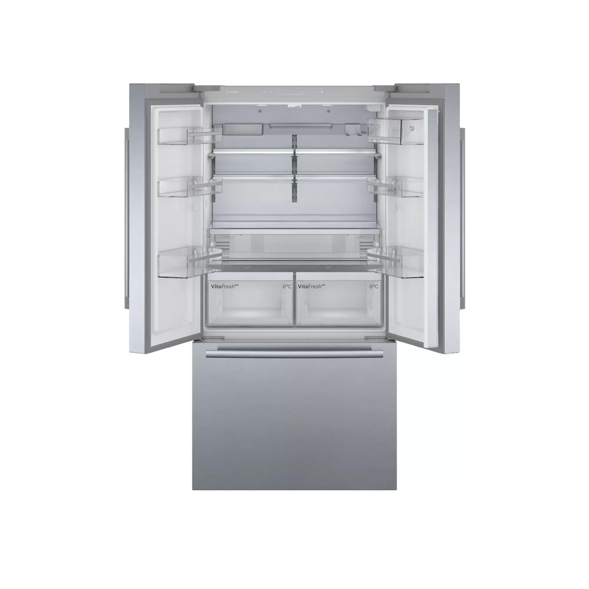Ein Edelstahlkühlschrank mit geöffneten Türen, der Regale und Schubladen freigibt. Der Hintergrund ist weiß.