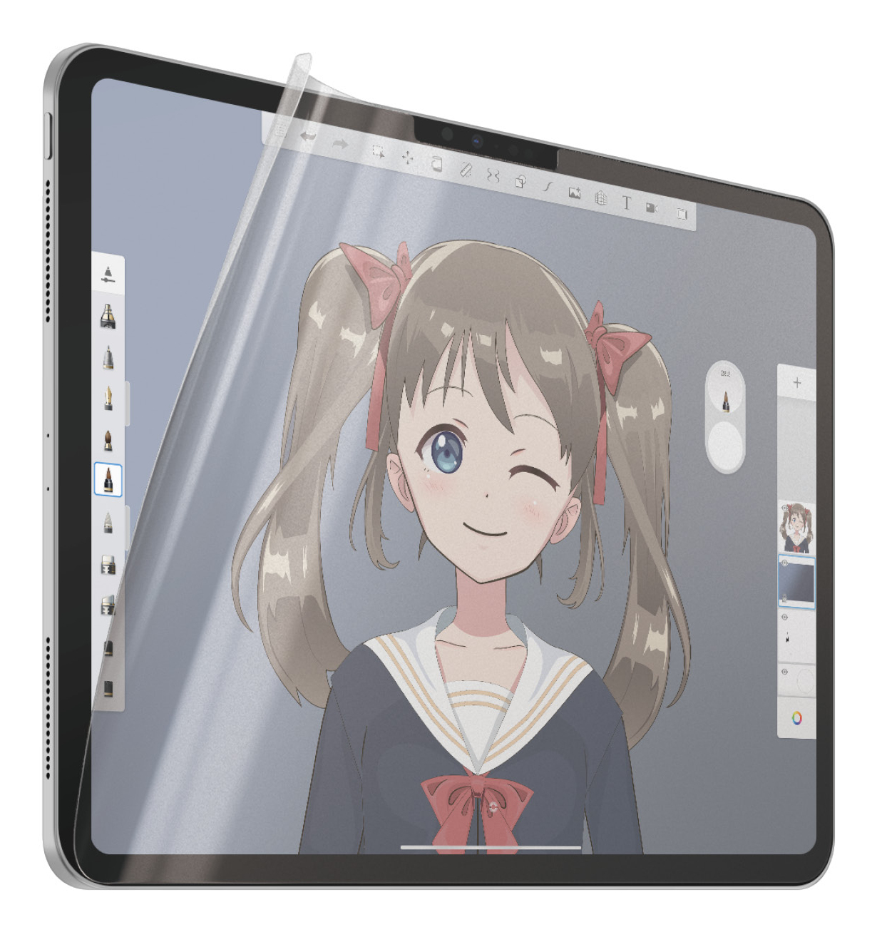 Een tablet toont een anime-meisje dat knipoogt. Ze heeft bruine staartjes, een matrozenuniform en een rode strik. Een schermbeschermer wordt eraf getrokken.