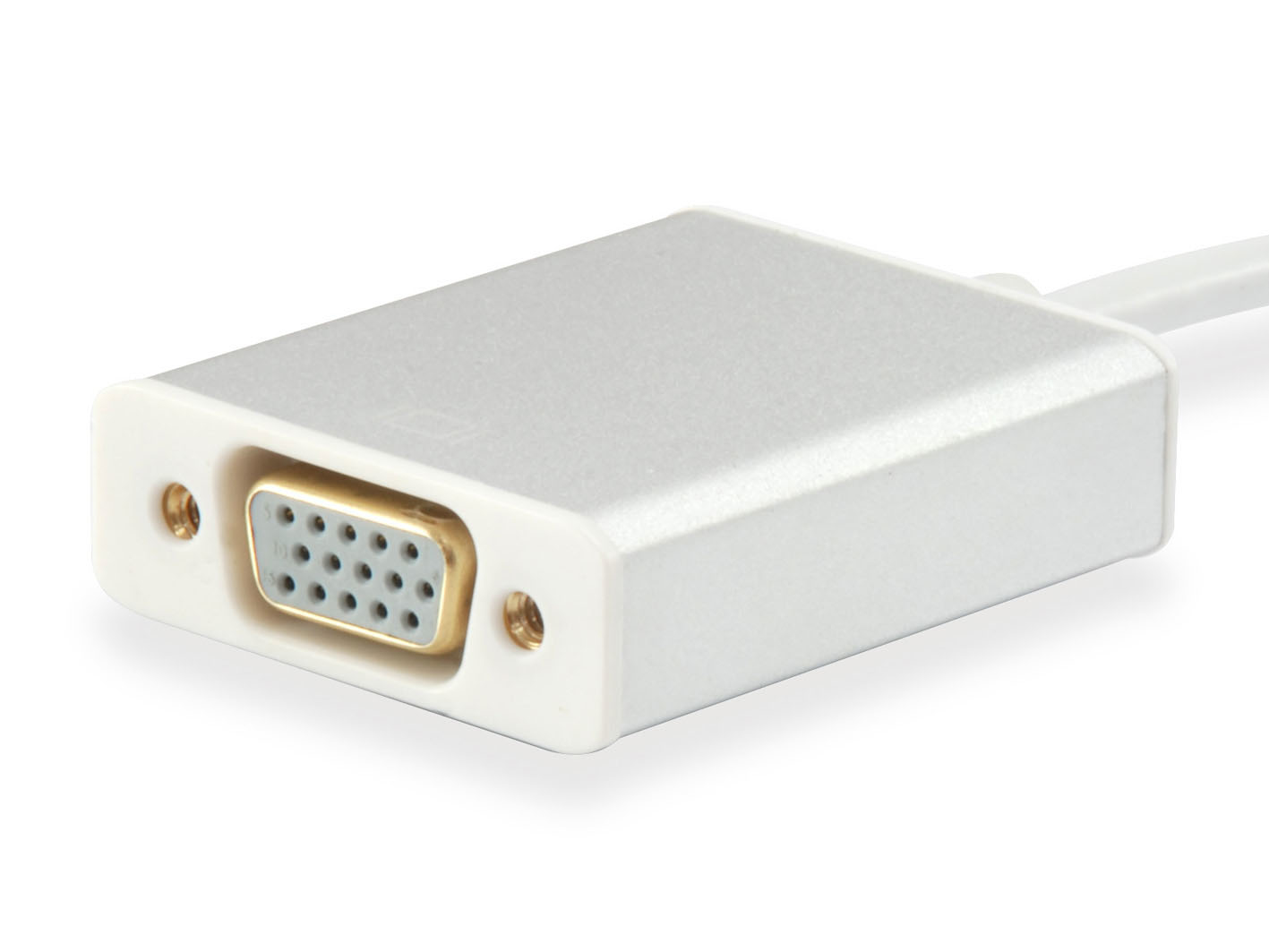 Primer plano de un adaptador VGA blanco y plateado con conector dorado y cable blanco.
