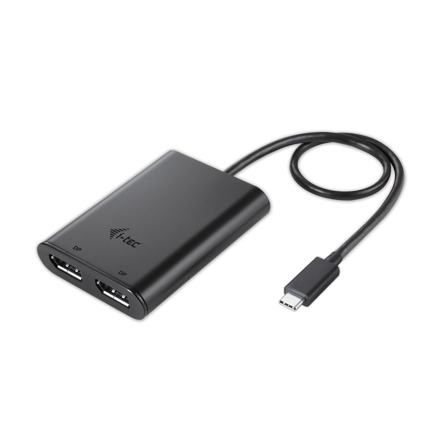 Un adattatore i-tec nero con due porte DP e un cavo USB-C. Il cavo è ad anello. Isolato su sfondo bianco.