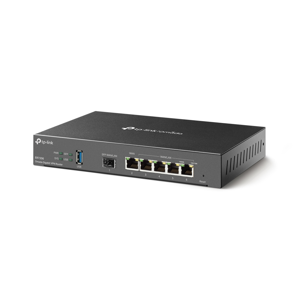 Router VPN Gigabit Omada ER7206 TP-Link negro con múltiples puertos, incluyendo WAN, LAN y USB. Fondo blanco.