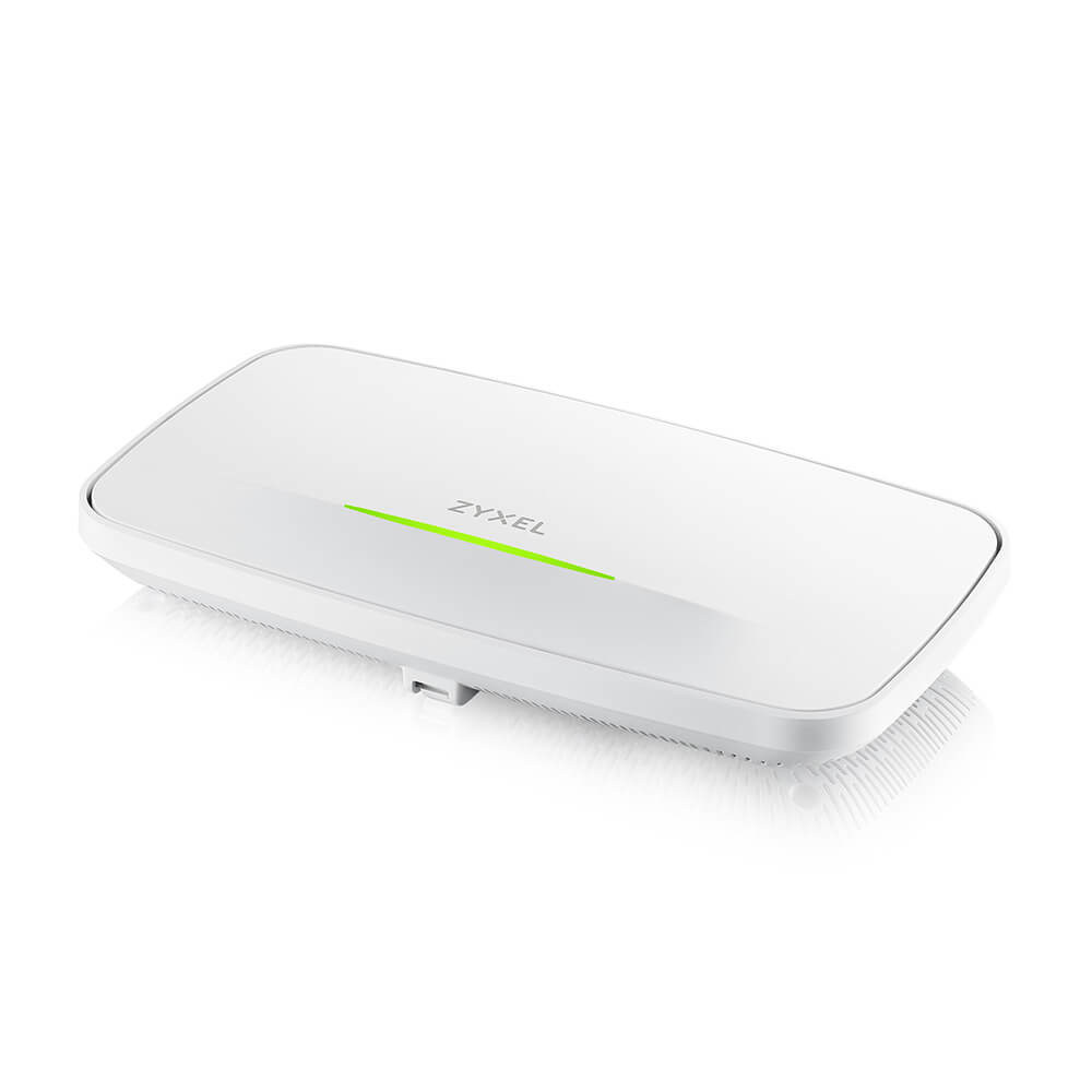 Ein weißer Zyxel-Router mit einem grünen Licht oben. Er ist rechteckig und steht auf einer reflektierenden Oberfläche.