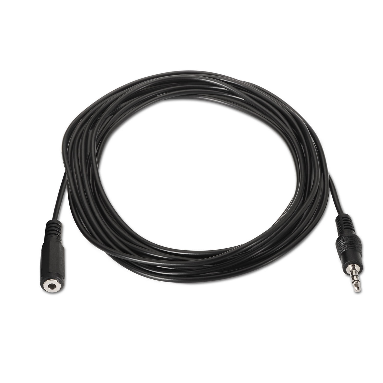 Un cable de audio negro con conector hembra y macho, enrollado sobre un fondo blanco.