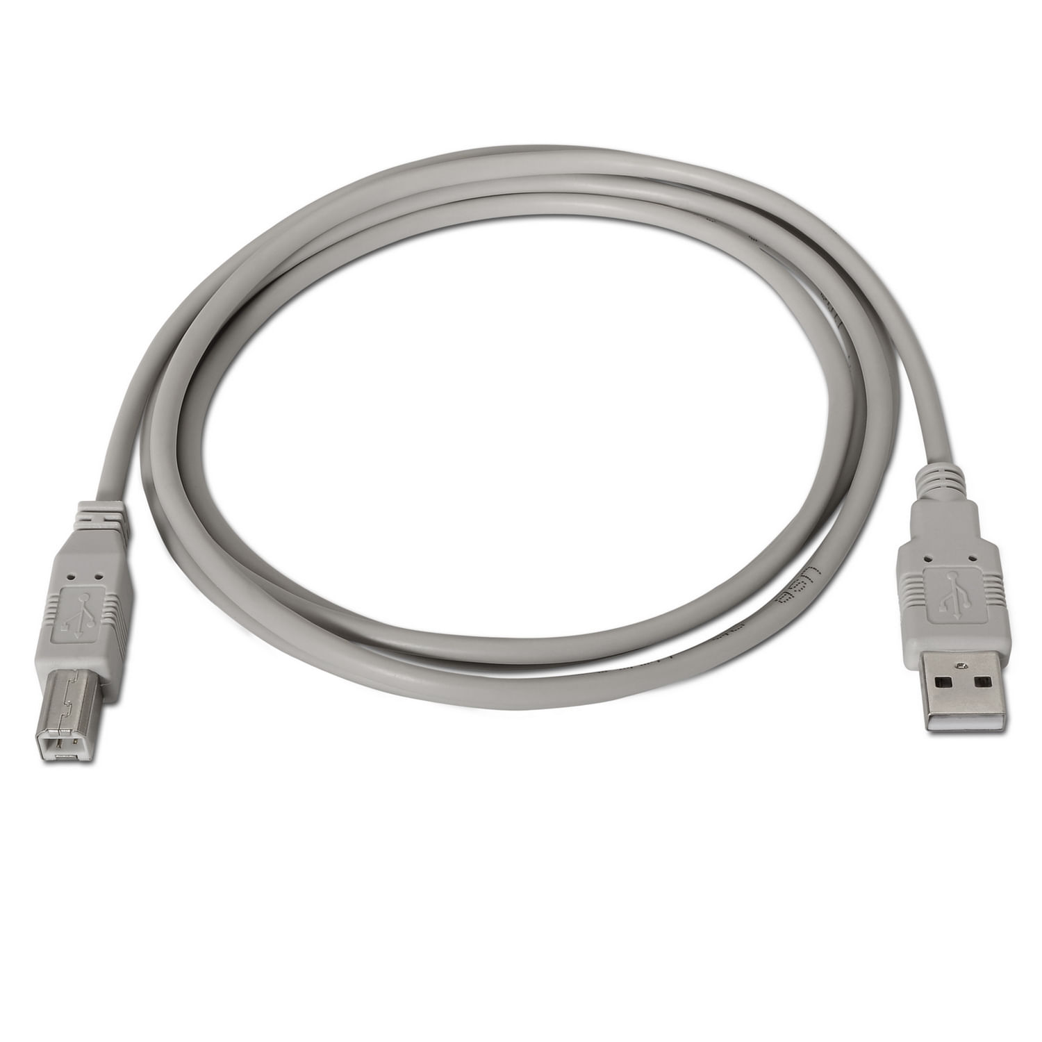 Cable USB gris con dos conectores. El cable está en bucle y sobre una superficie blanca. Conectores en cada extremo.
