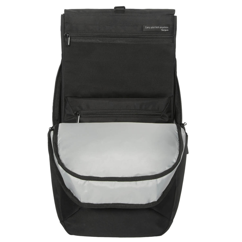 Offener schwarzer Rucksack mit mehreren Fächern. Innen ist eine hellgraue Tasche sichtbar. Das Targus-Logo befindet sich oben.