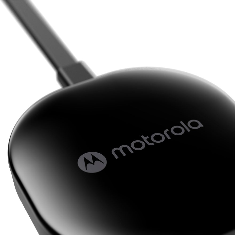 Primer plano de un dispositivo Motorola negro. El logotipo y la marca son visibles. Un cable negro se extiende desde el dispositivo.