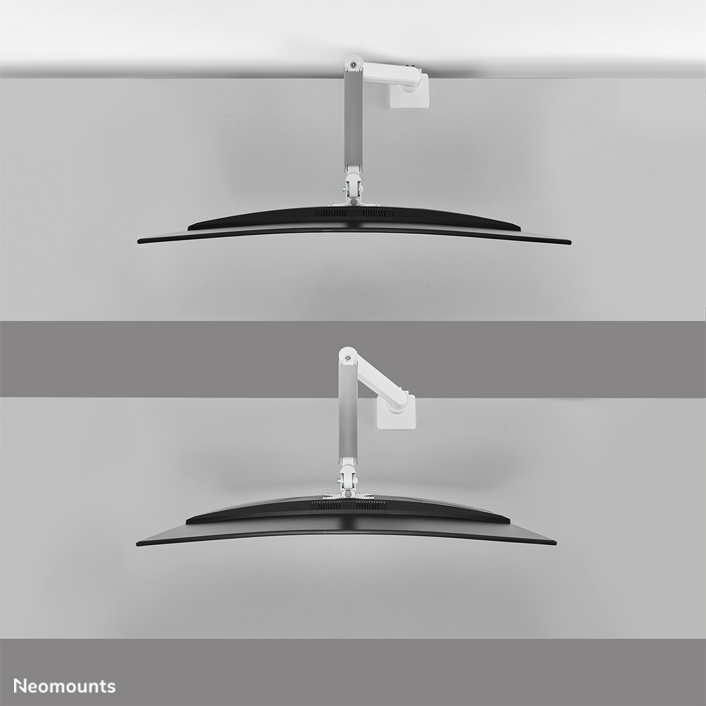 Zwei gebogene Computermonitore, die an der Wand montiert sind. Jeder Monitor wird von einem weißen und grauen Arm getragen.