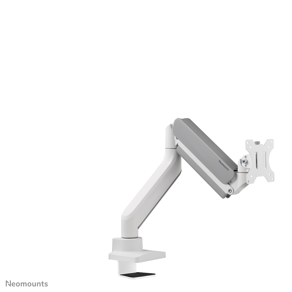 Ein weiß-grauer Monitorarm. Er hat eine Klemmbasis, einen Gelenkarm und eine Halterung zur Befestigung an einem Monitor.