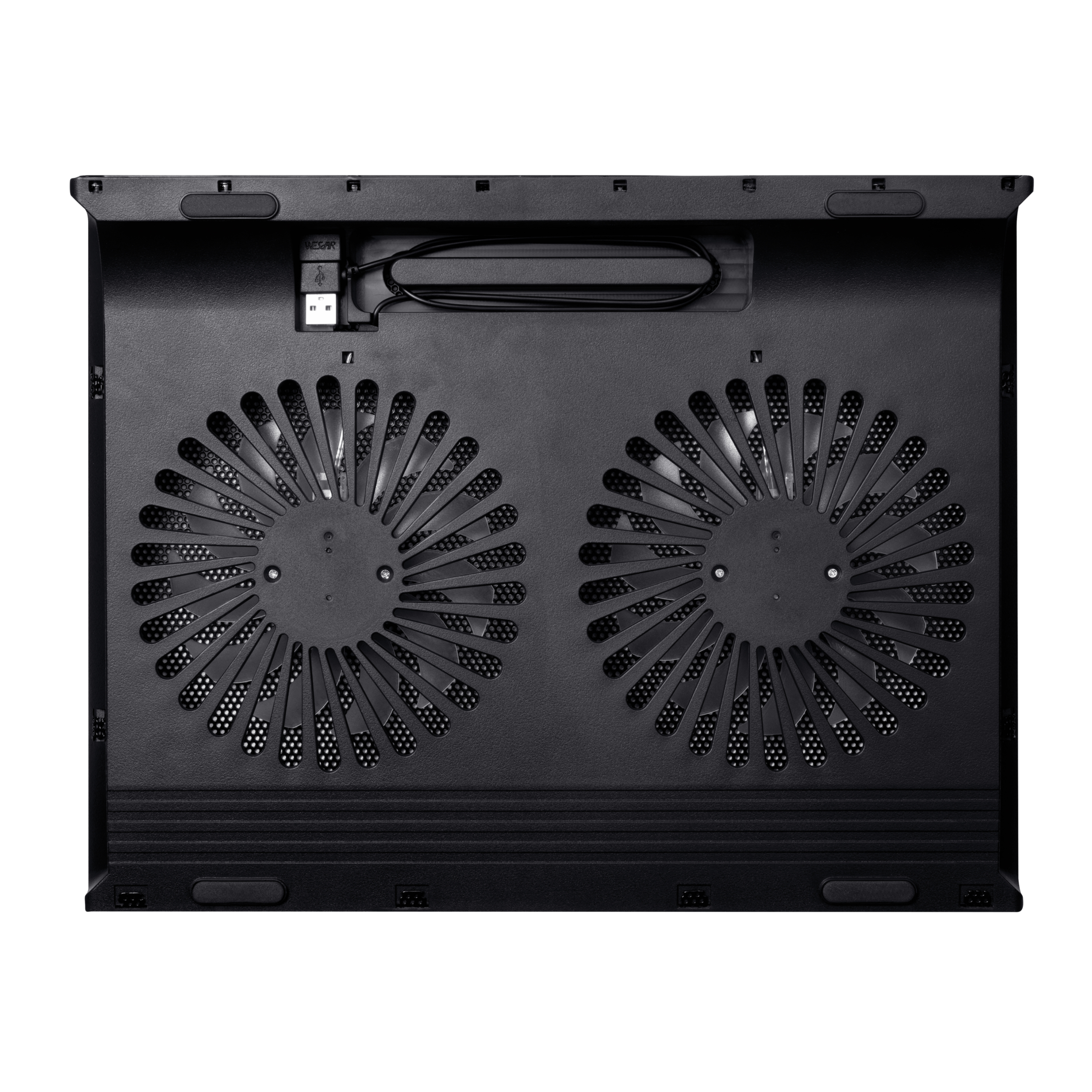 Zwarte laptop koelpad met twee ventilatoren. Een USB-kabel is aangesloten. Rasterpatroon bedekt de ventilatoren.