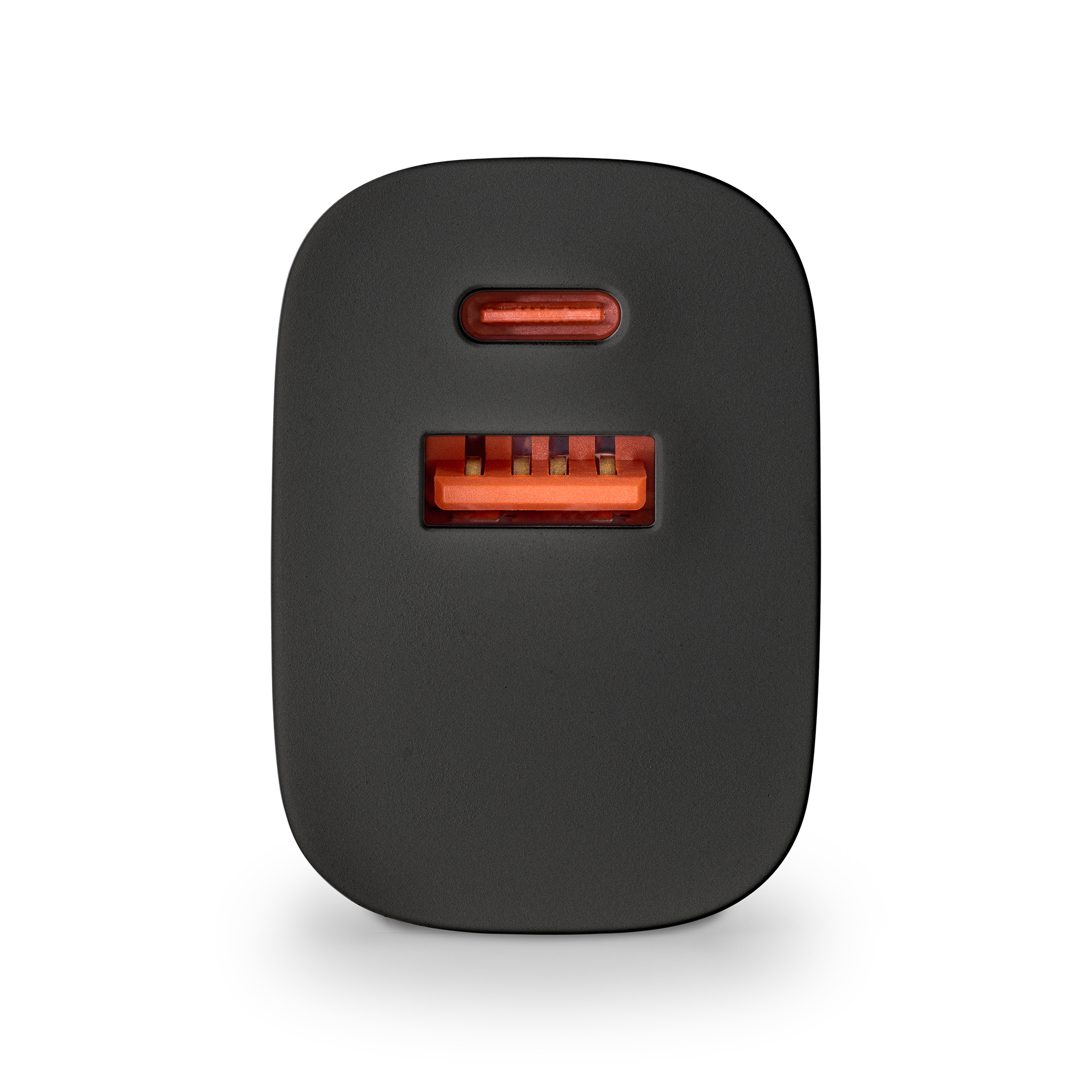 Schwarzes Ladegerät mit orangefarbenen Anschlüssen auf weißem Hintergrund. Der obere Anschluss ist USB-C, der untere USB-A.