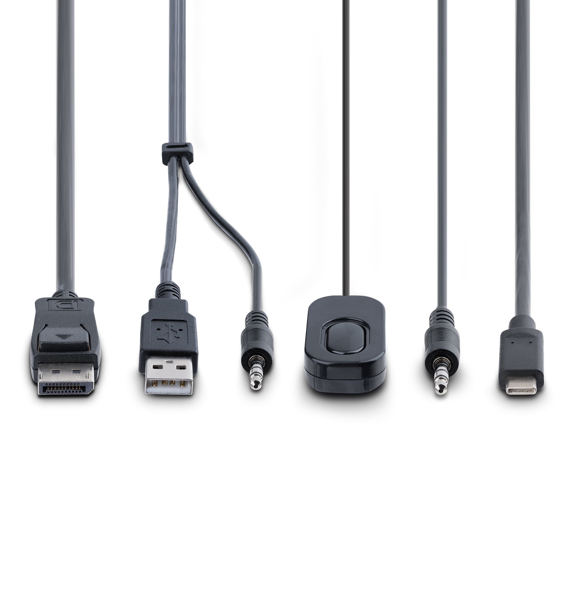 Das Bild zeigt fünf verschiedene schwarze Kabel mit verschiedenen Anschlüssen, darunter USB und Audiobuchsen, vor weißem Hintergrund.