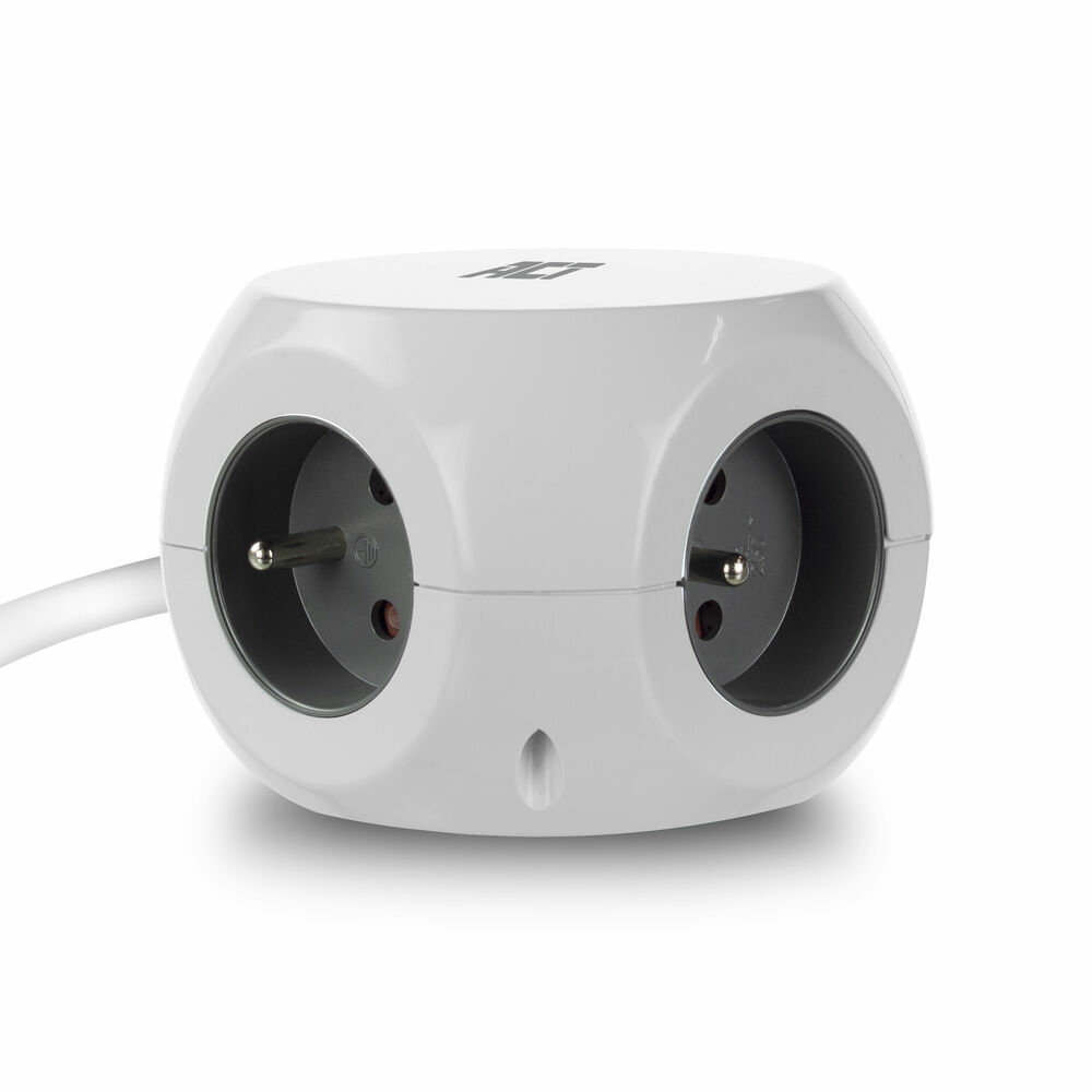 Biała listwa zasilająca z trzema gniazdami. Listwa jest zaokrąglona z białym kablem. Tło jest białe.