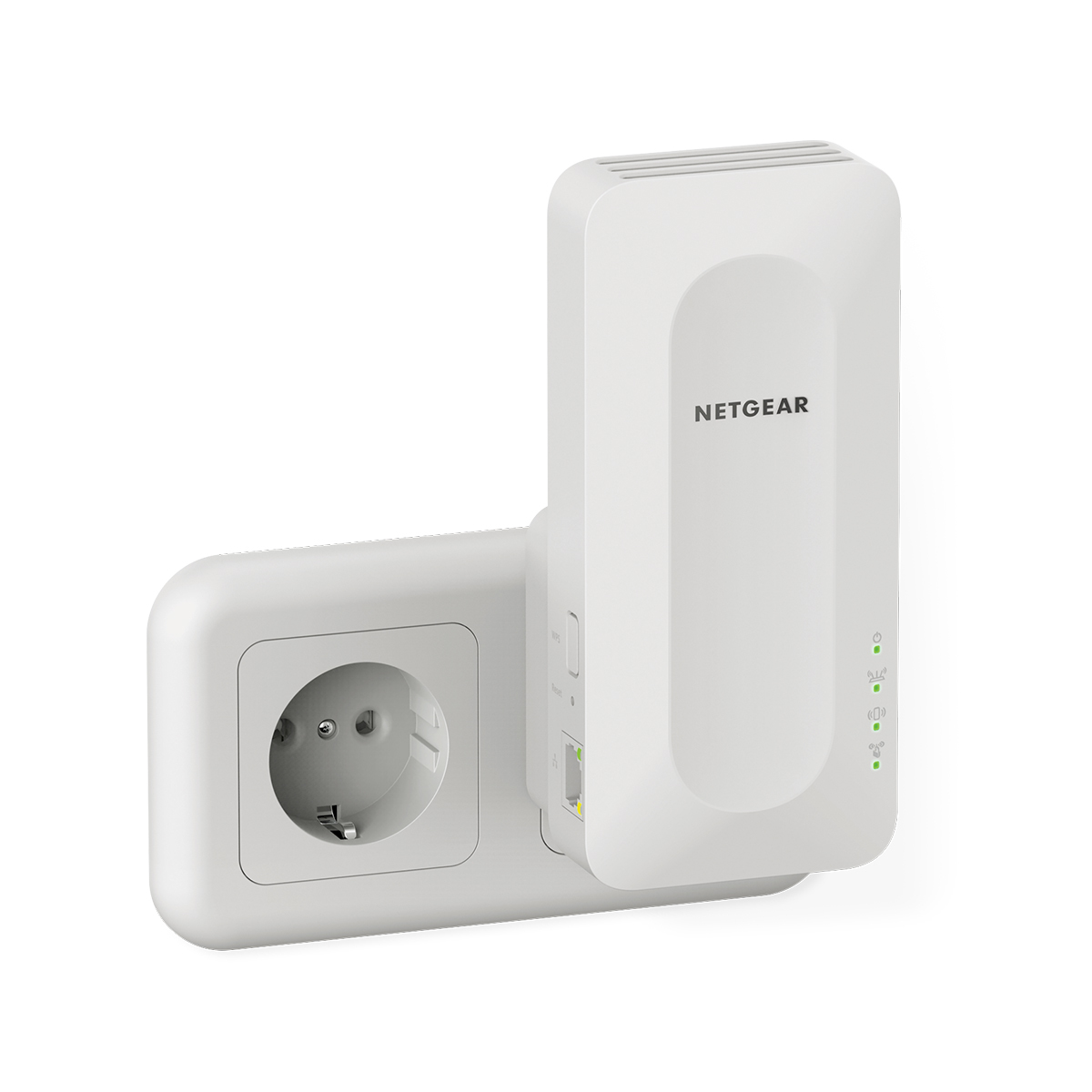 Ein weißer Netgear-WLAN-Extender, der in eine weiße Steckdose gesteckt ist. Der Extender hat Kontrollleuchten und eine Reset-Taste.