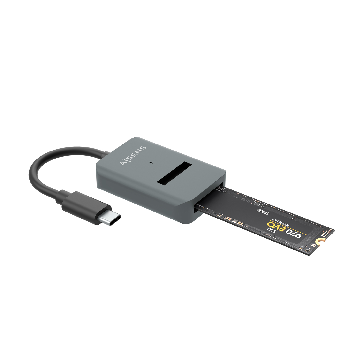 Una carcasa externa gris para disco duro con cable negro y conector USB-C. Un SSD negro está parcialmente insertado.