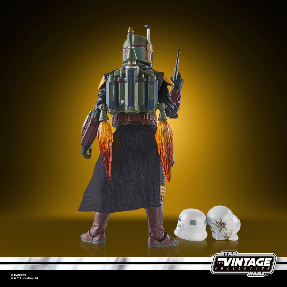Action figure di Boba Fett. Ha un jetpack con fiamme, un blaster e due elmetti bianchi. Lo sfondo è giallo.