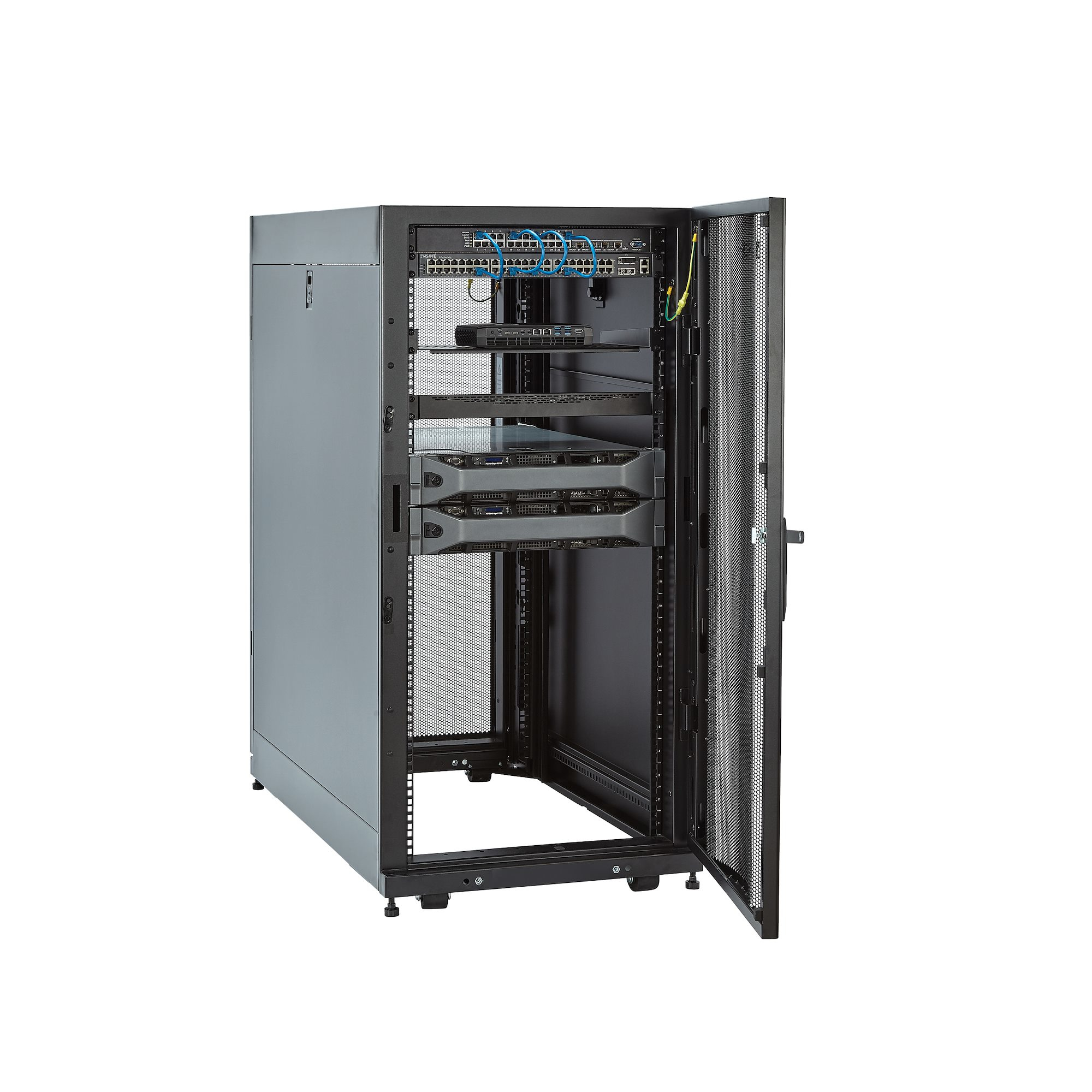Ein graues Serverrack mit offener Vordertür. Im Inneren befinden sich Server, Netzwerkgeräte und Kabel. Die Tür ist perforiert.