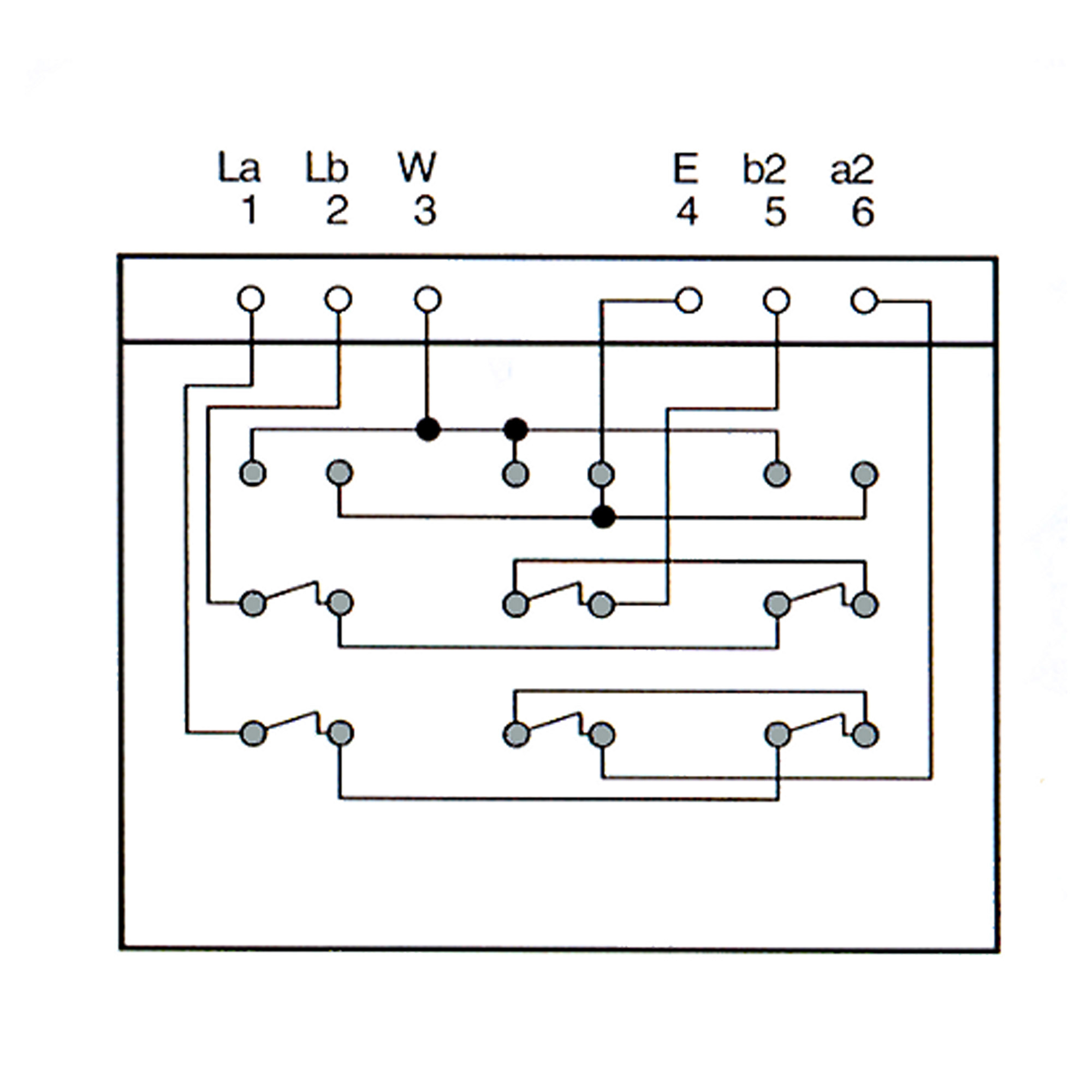 Diagramm elektrischer Komponenten mit Beschriftungen und Verbindungslinien. Graue Kreise und schwarze Punkte sind vorhanden.