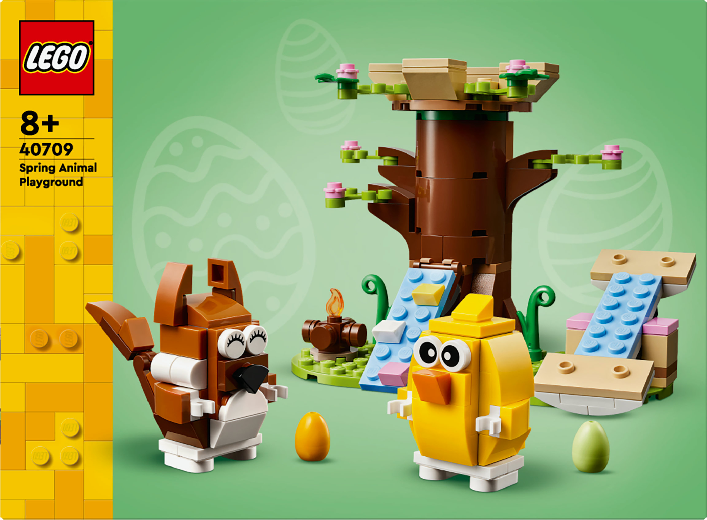 Set LEGO Spring Animal Playground. Include scoiattolo, pulcino, albero, scivoli e uova, su sfondo verde.