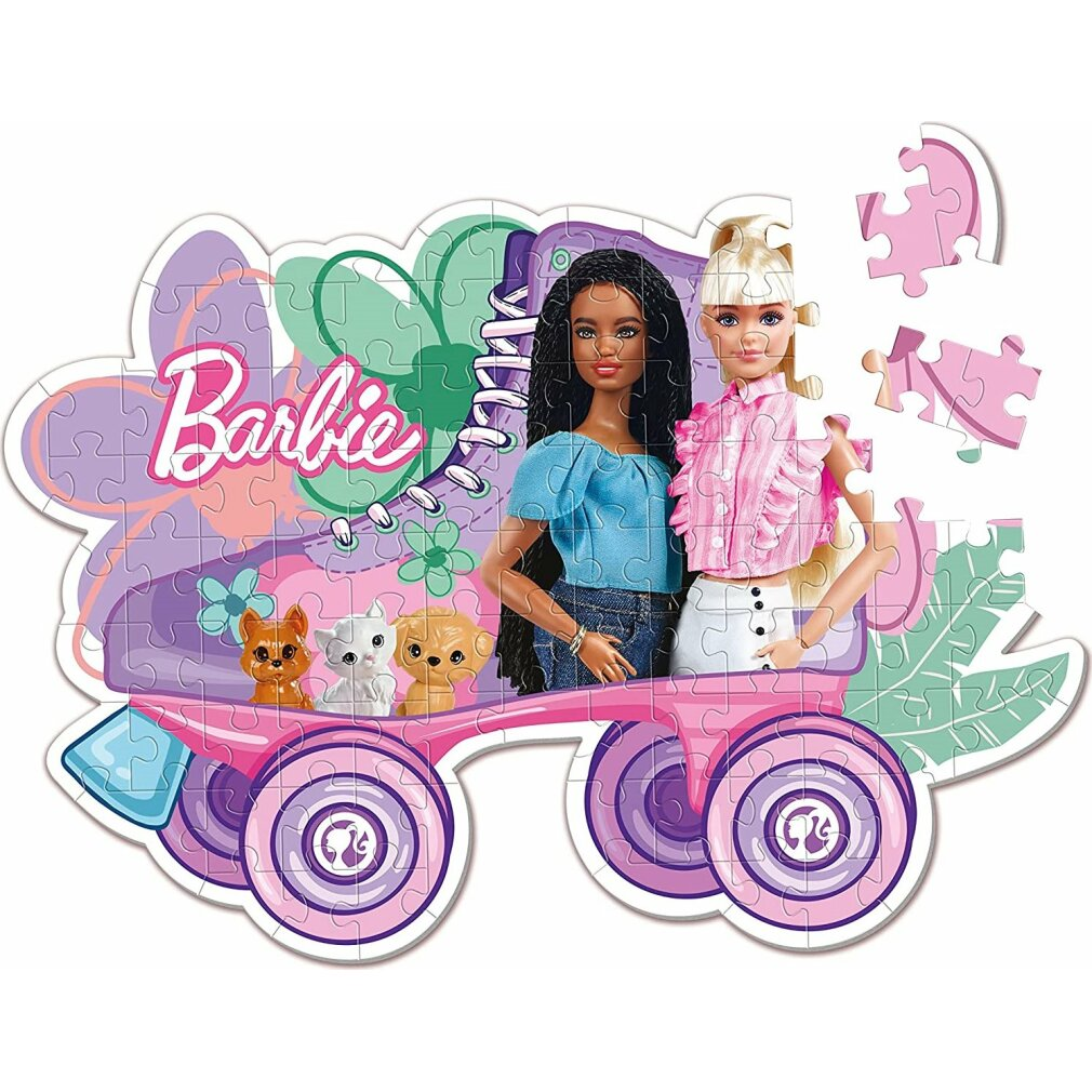 Puzzle di Barbie. Due bambole in un puzzle rosa a forma di auto. Tre animali giocattolo davanti. Lo sfondo è un pattino viola.