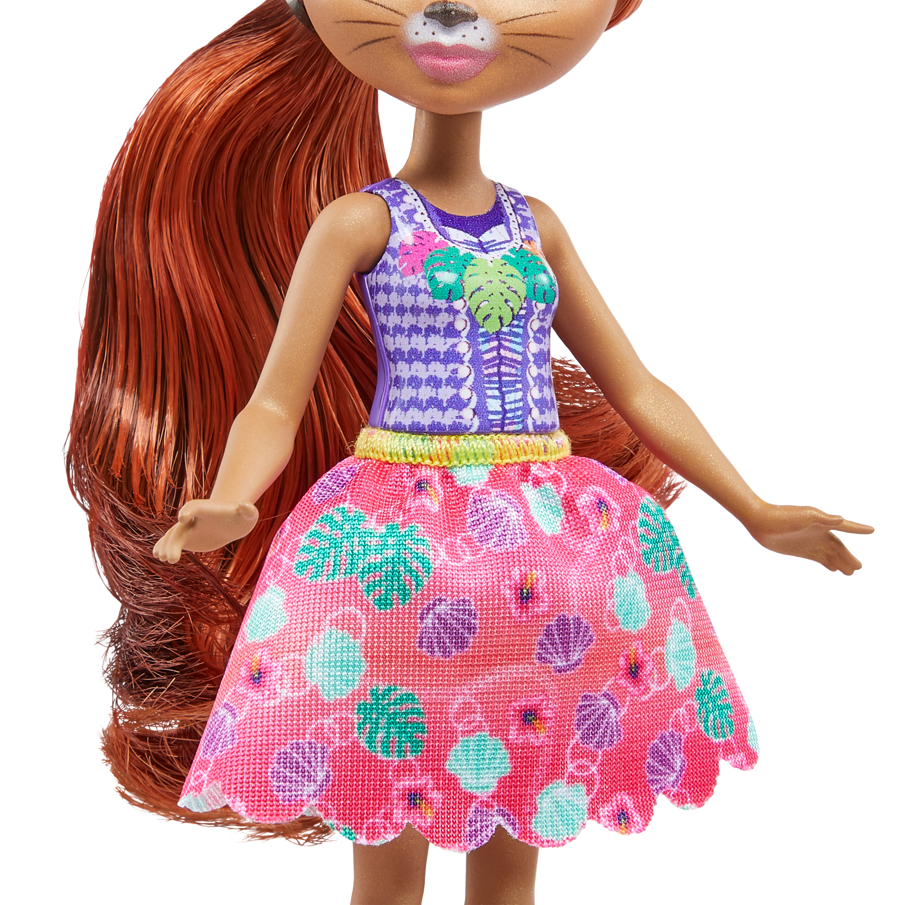 Eine Puppe mit roten Haaren, die ein lila Oberteil und einen rosa Rock trägt. Sie hat eine katzenartige Gesichtsbemalung.