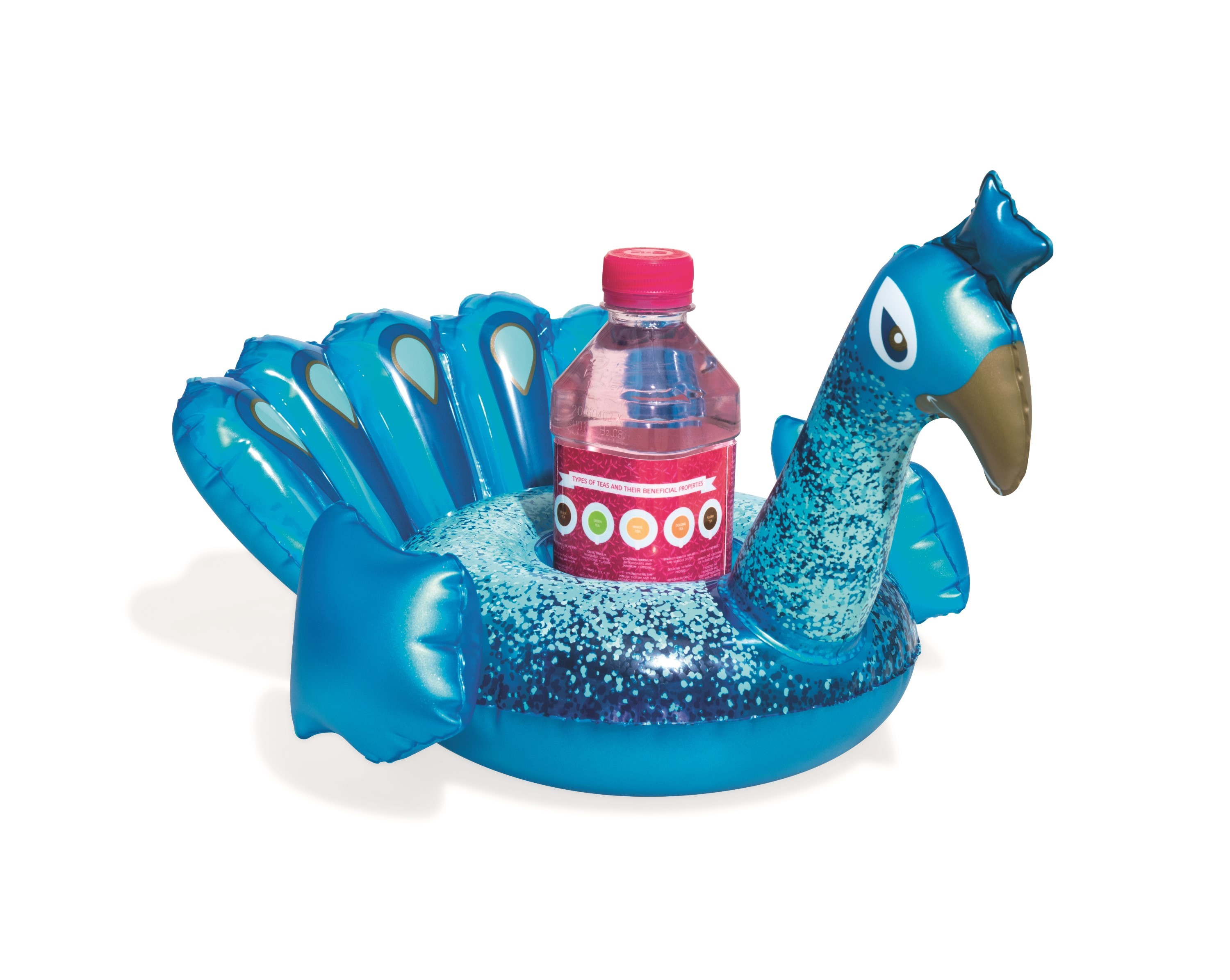 Un galleggiante a forma di pavone blu con una bottiglia d'acqua. Il galleggiante ha la forma di un pavone con una bottiglia rosa.